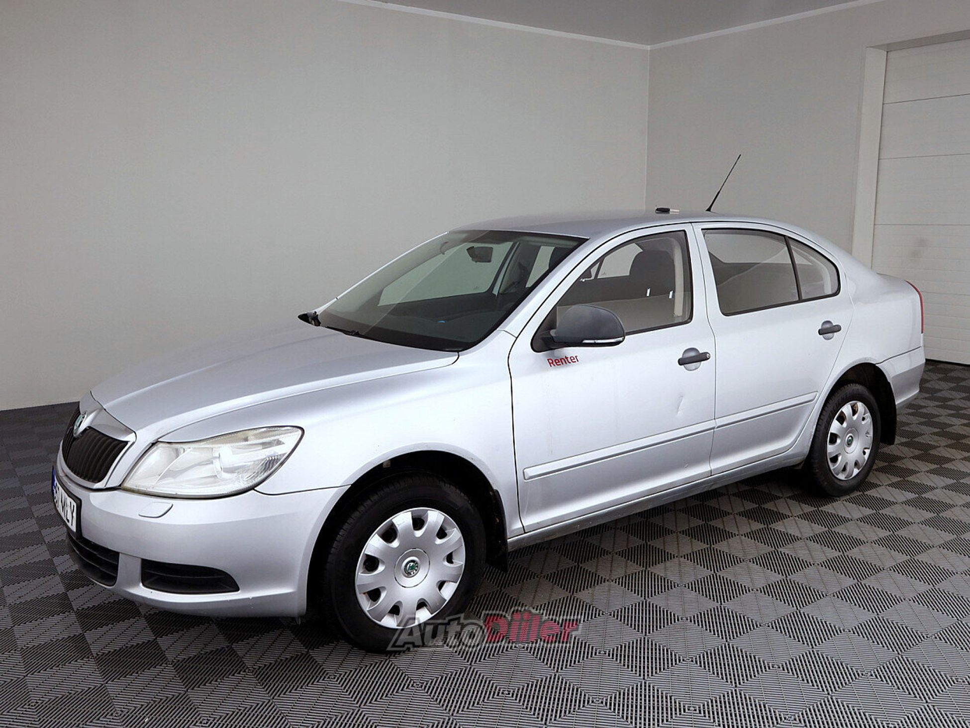 Skoda Octavia 1.6 75kW 2009, kuva 2/7