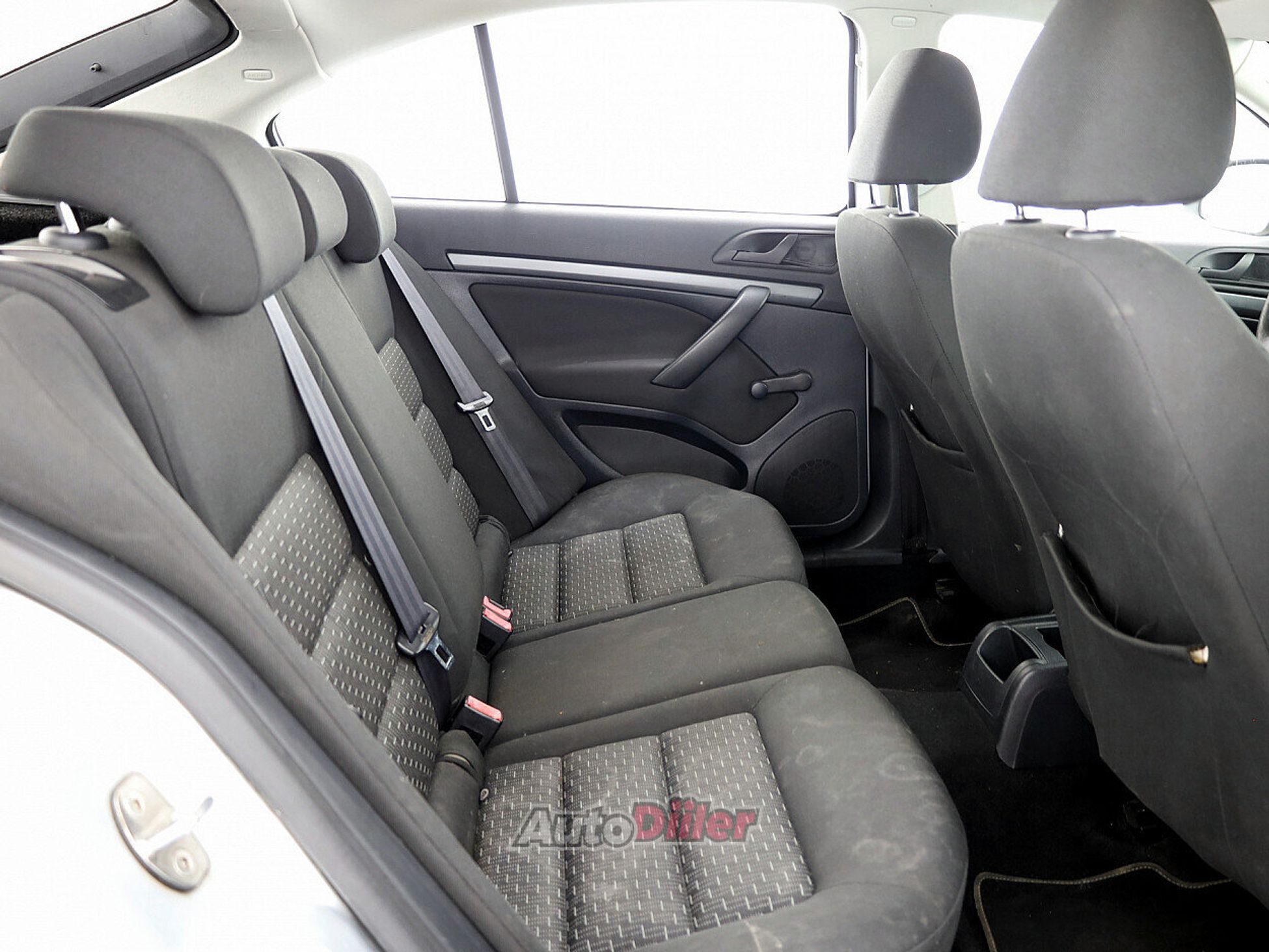 Skoda Octavia 1.6 75kW 2009, kuva 7/7