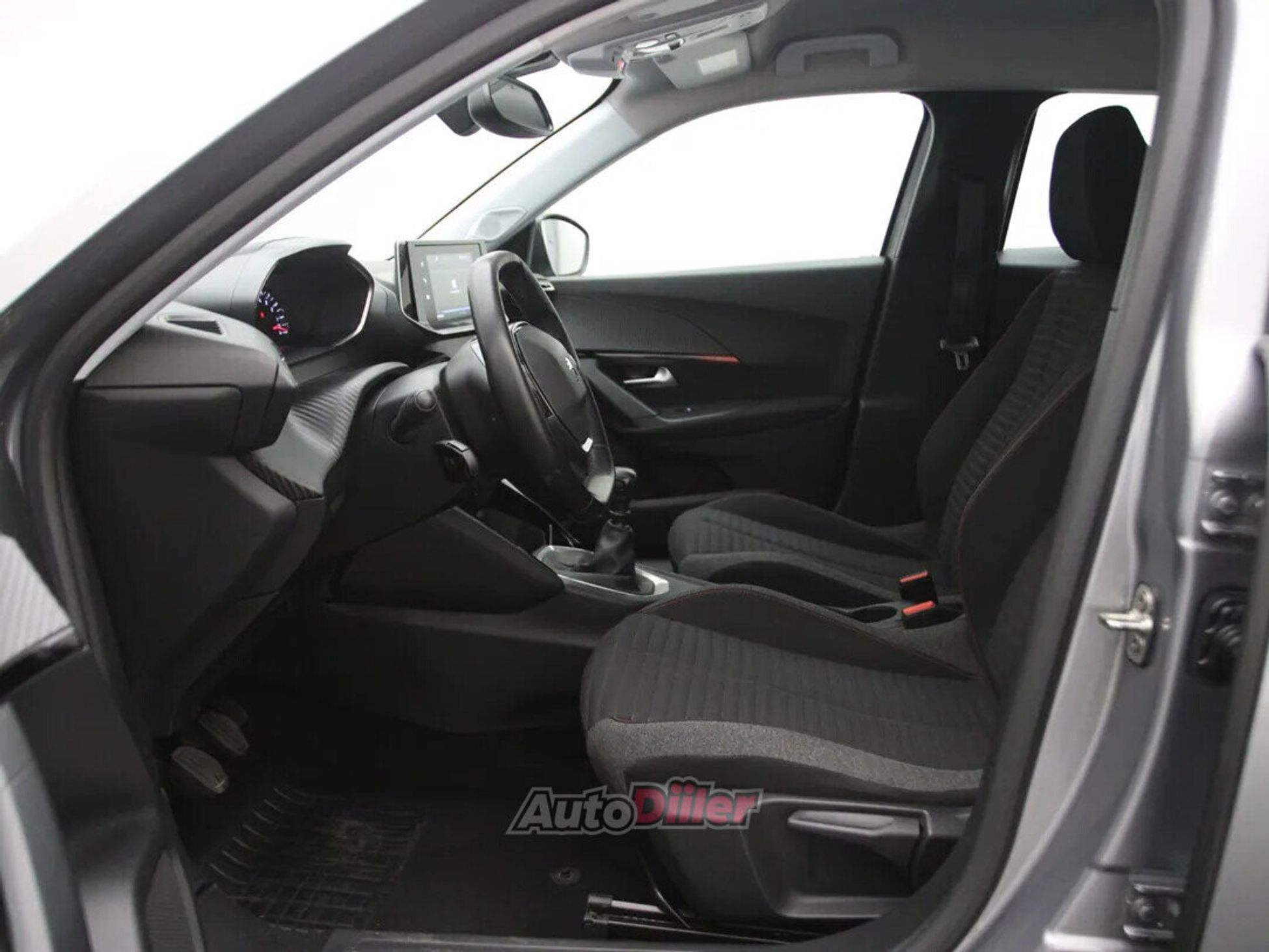 Peugeot 2008 Active 1.5 81kW 2021, kuva 4/10