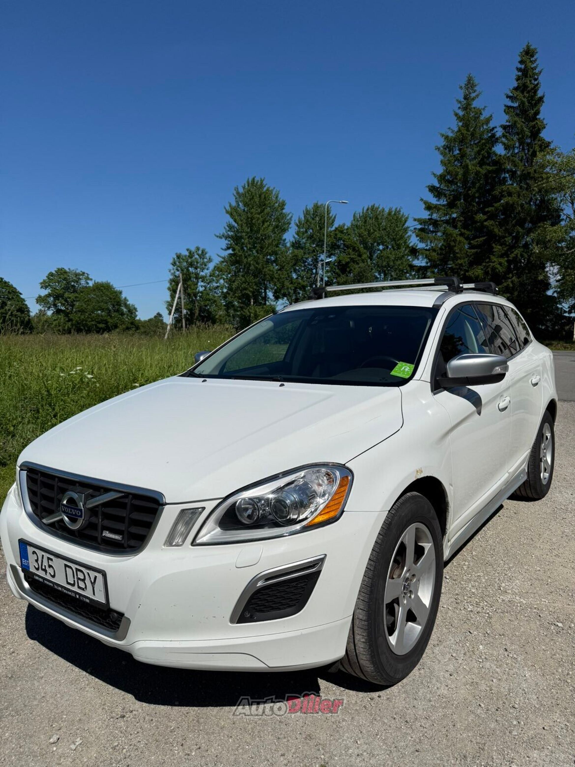 Volvo XC60 R-Desing 2.4 158kW 2012, kuva 2/10