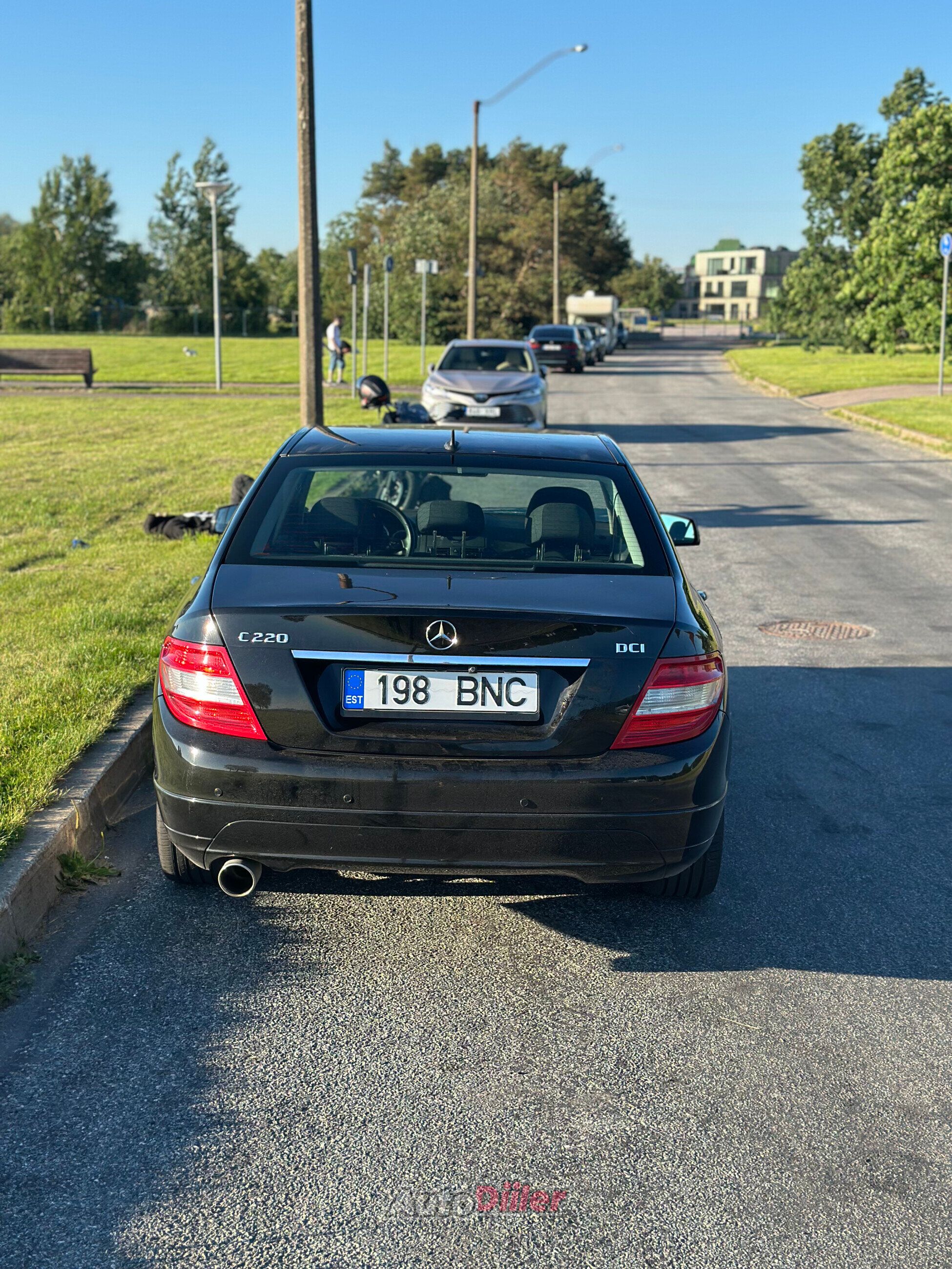 Mercedes-Benz C 220 2010, kuva 5/10