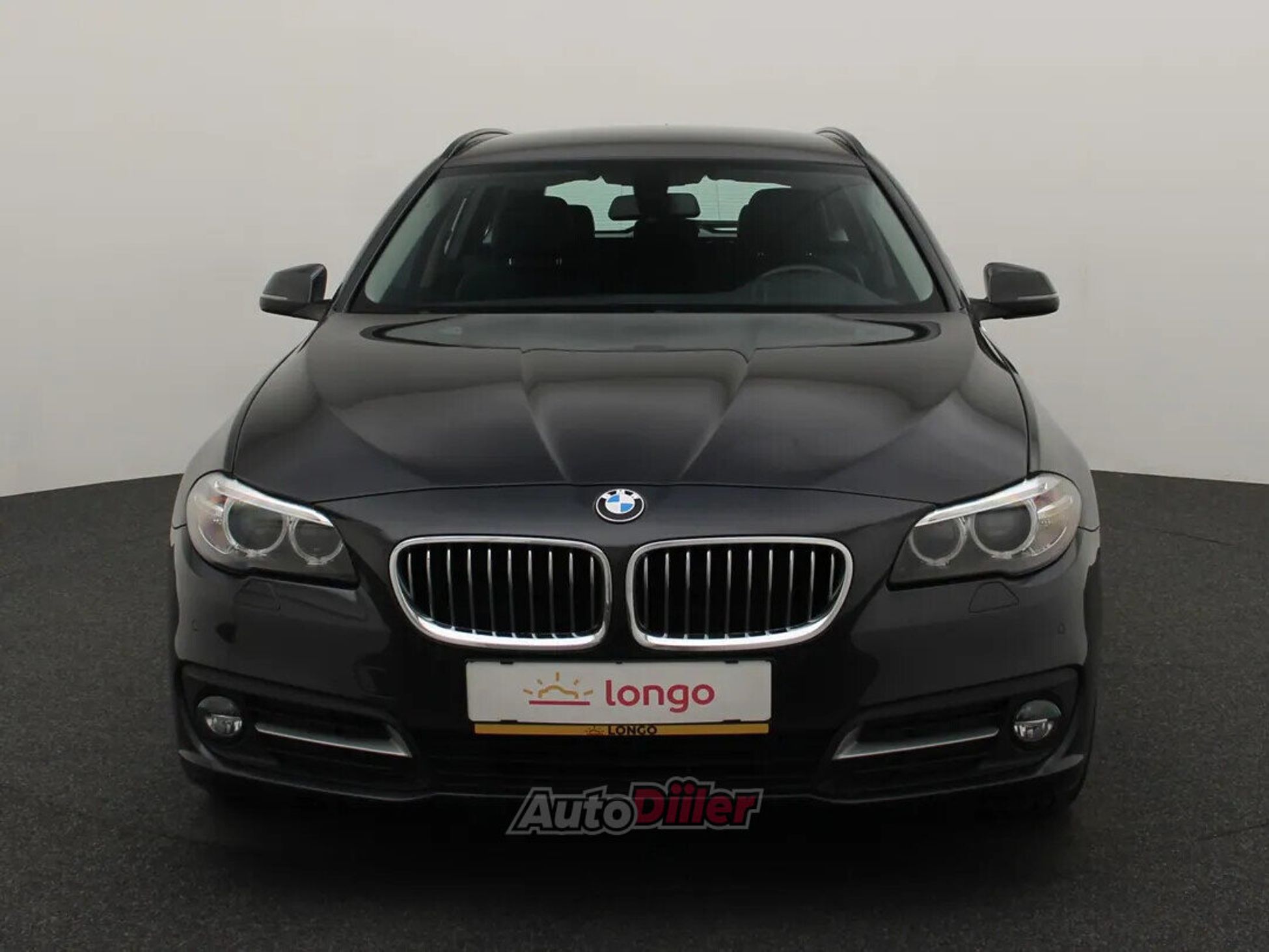 BMW 520 Executive 2.0 120kW 2015, photo 3/10