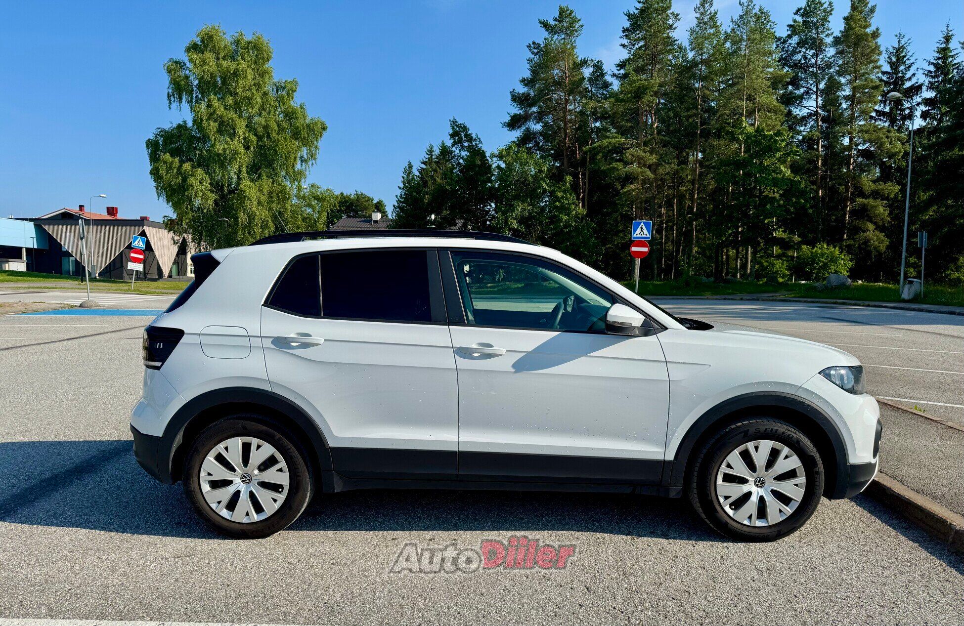 Volkswagen T-Cross 1.0 81kW 2021, photo 6/10