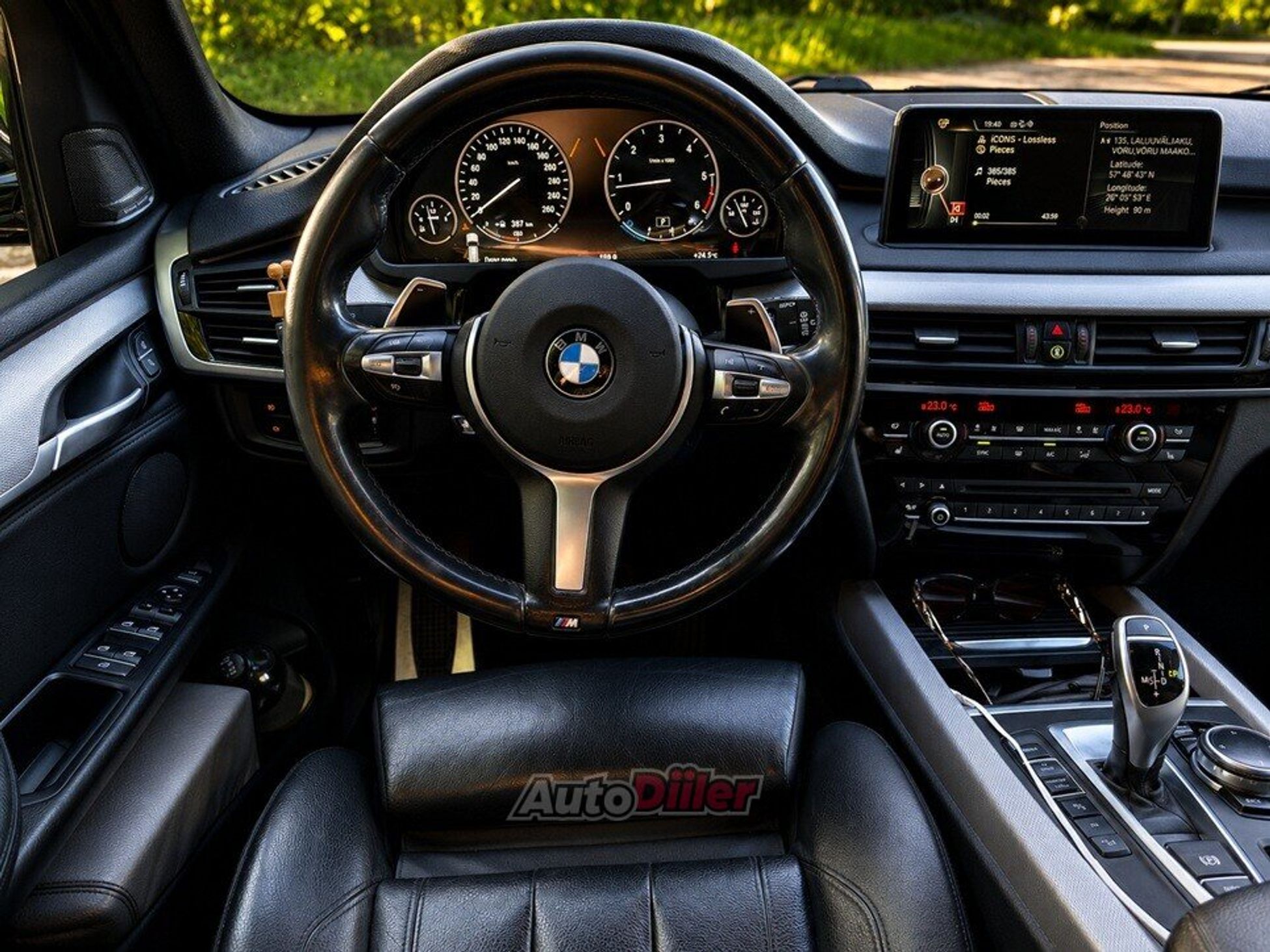 BMW X5 M-Pakett 7 kohta 3.0 190kW 2014, photo 6/9