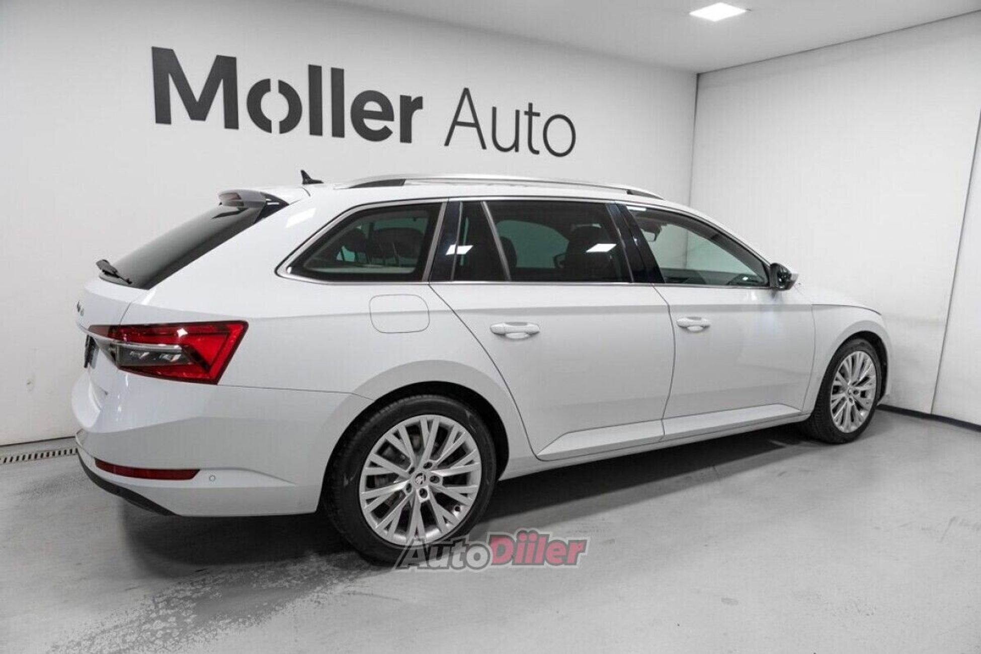 Skoda Superb 2.0 110kW 2021, photo 7/10