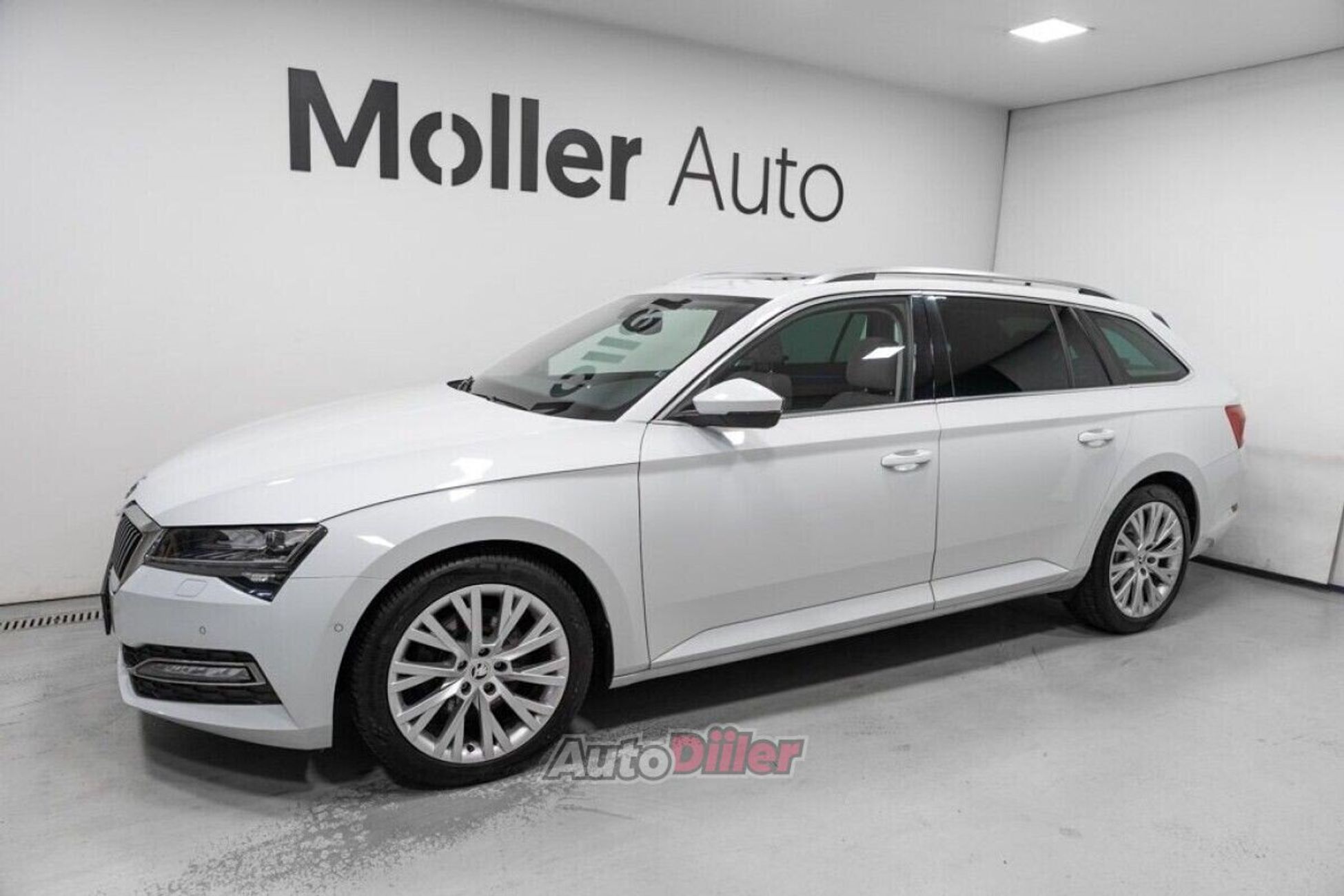 Skoda Superb 2.0 110kW 2021, photo 5/10