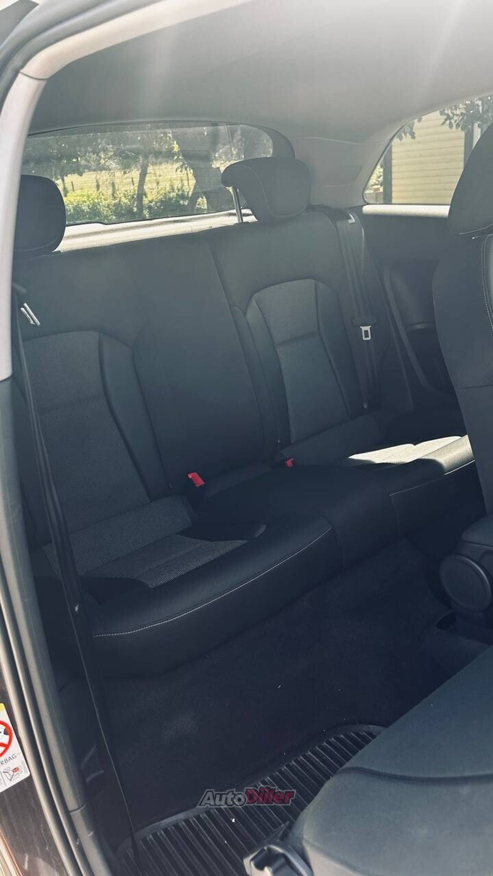 Audi A1 1.6 66kW 2011, kuva 5/9