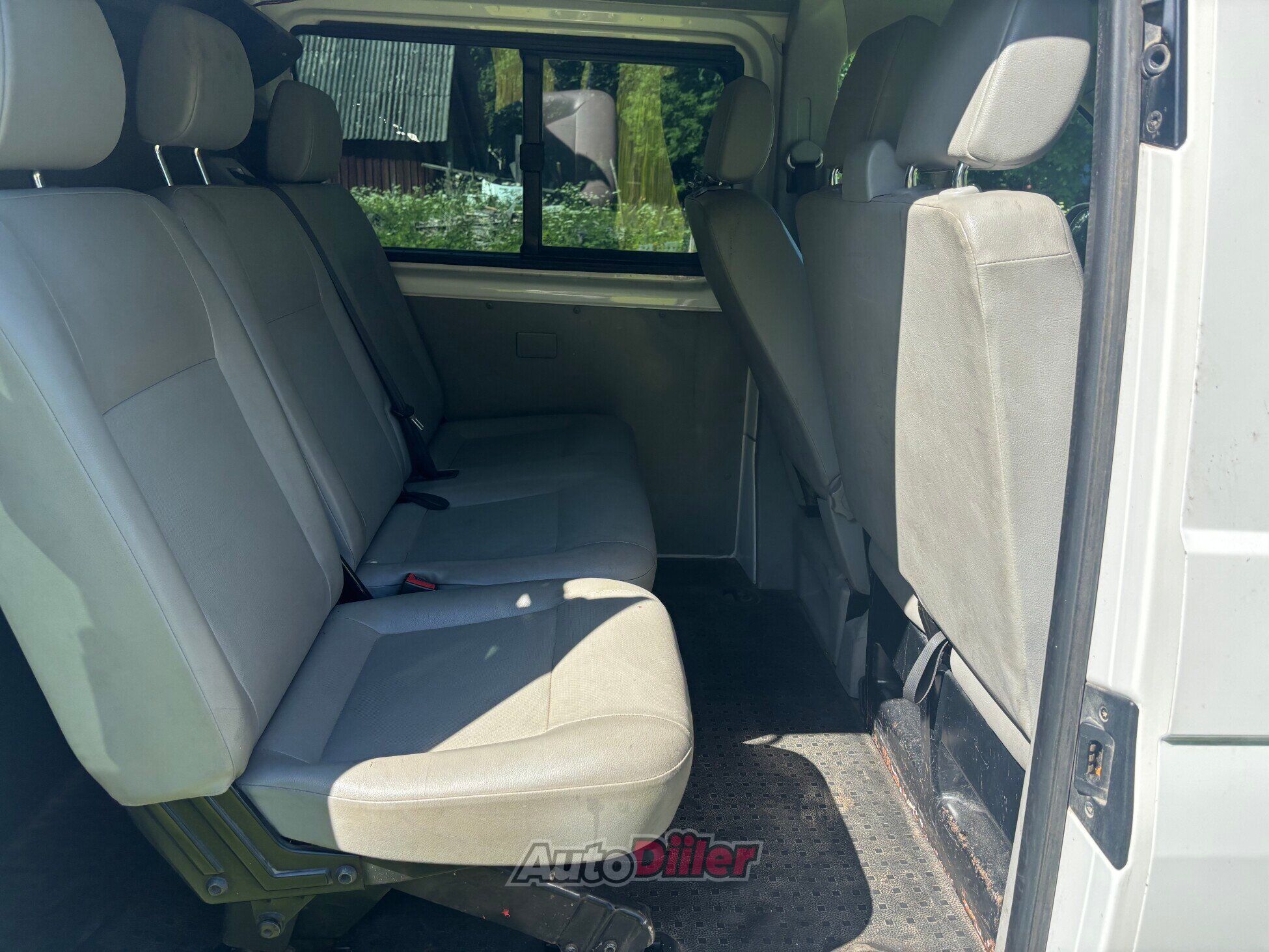 Volkswagen Transporter 2.0 103kW 2013, kuva 6/8