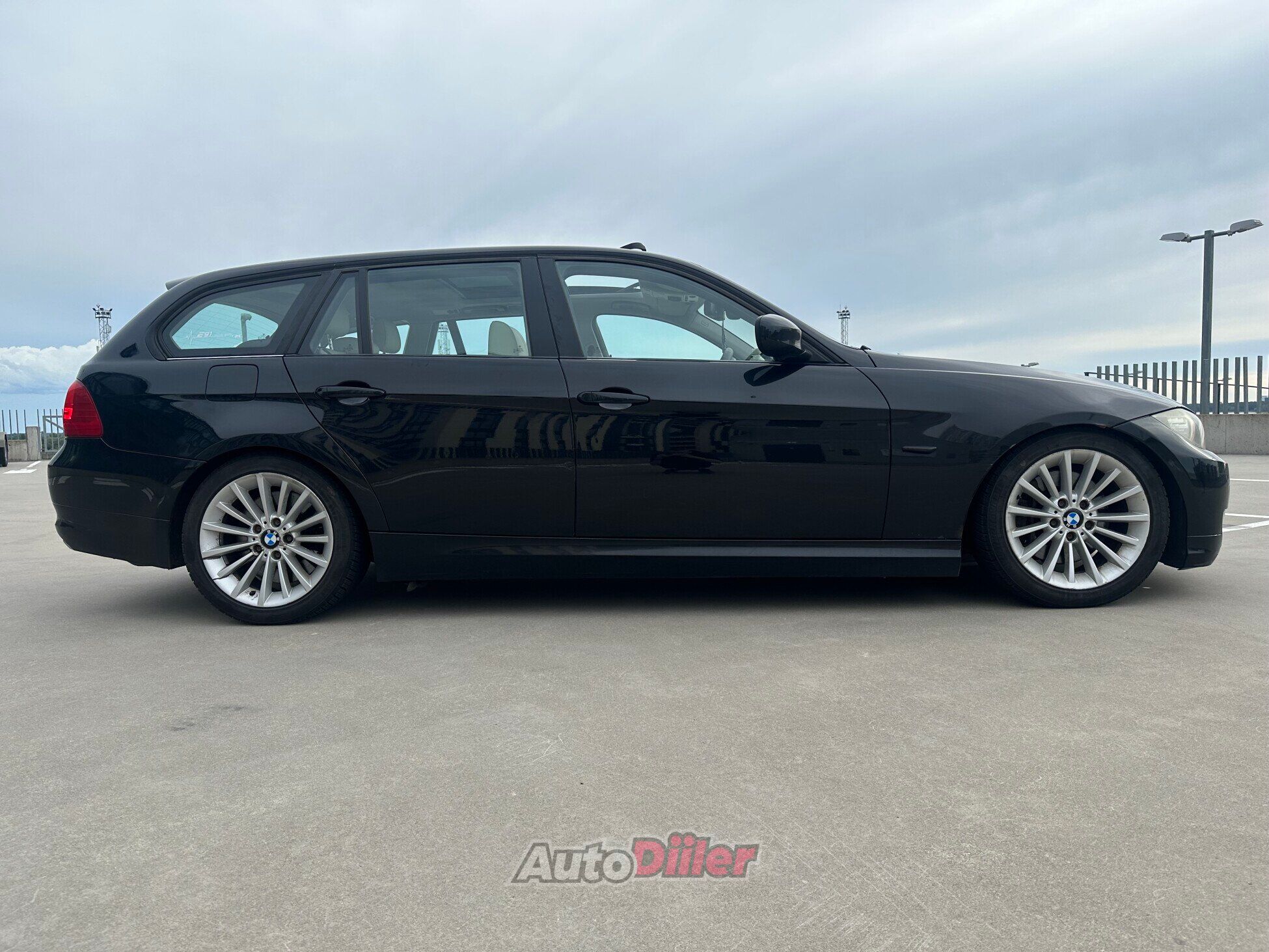 BMW 330 Facelift LCI 3.0 180kW 2009, kuva 5/10