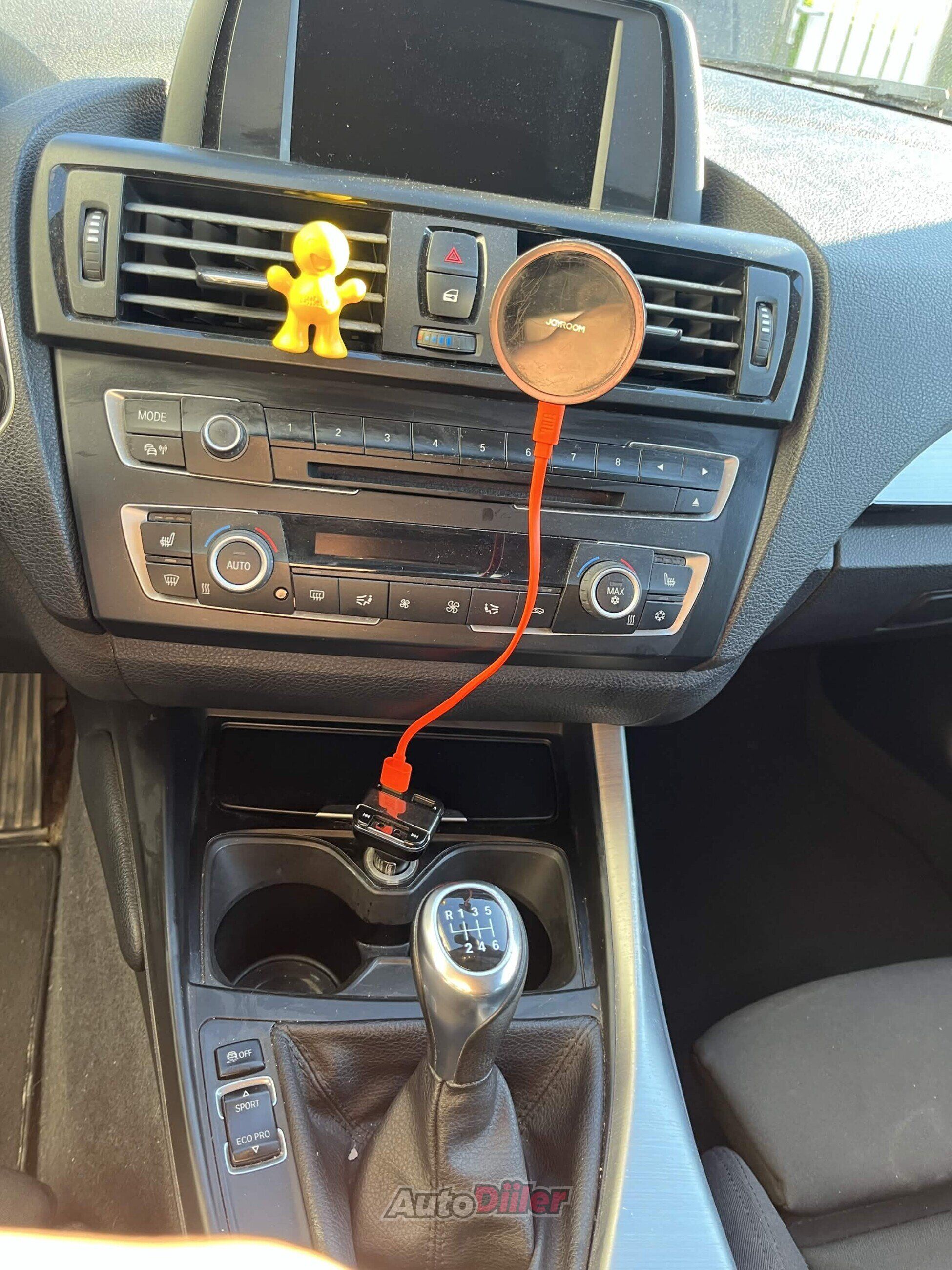 BMW 118 2.0 105kW 2012, photo 6/8
