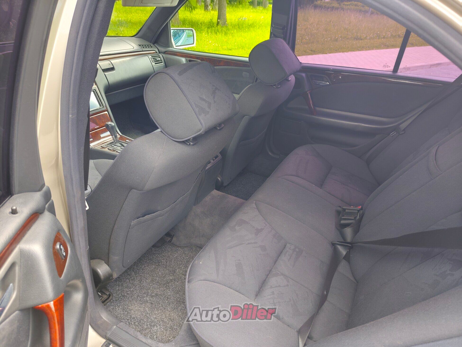 Mercedes-Benz E 320 3.2 165kW 1997, kuva 8/8