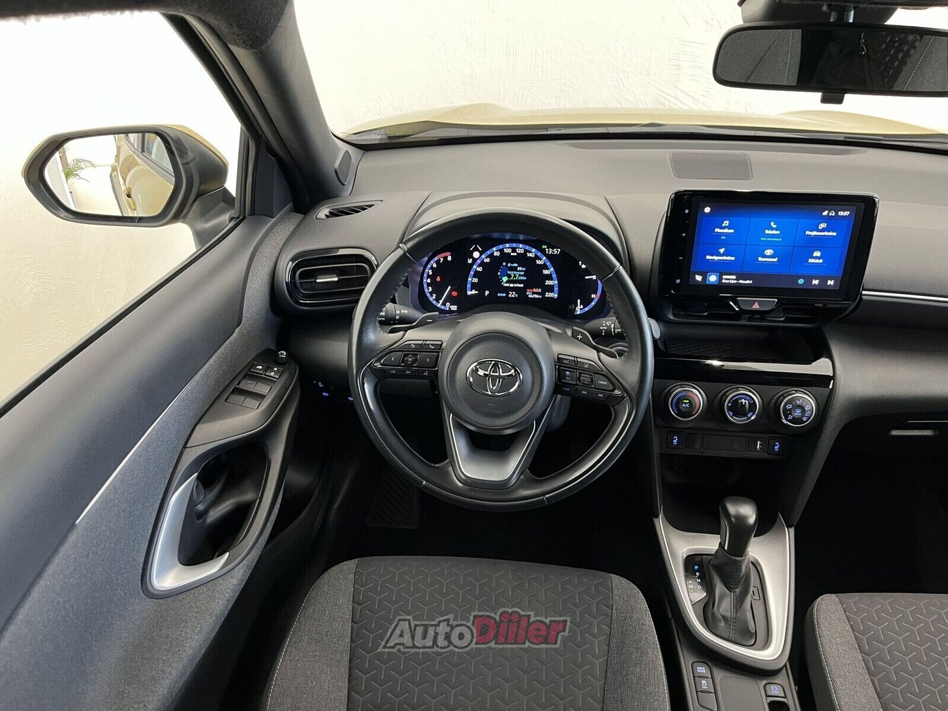 Toyota Yaris Cross 1.5 92kW 2021, photo 6/10