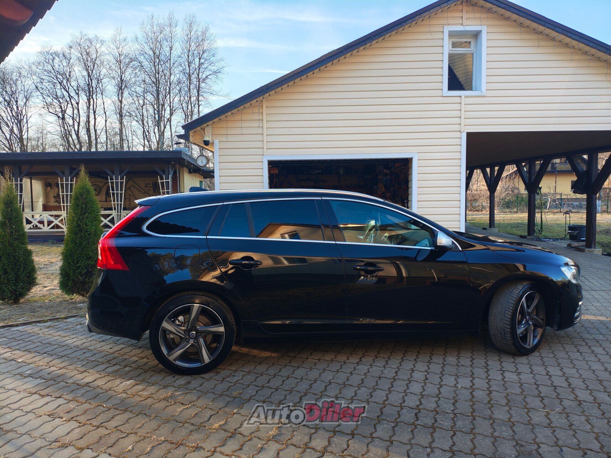 Volvo V60 2.4 162kW 2015, photo 7/10