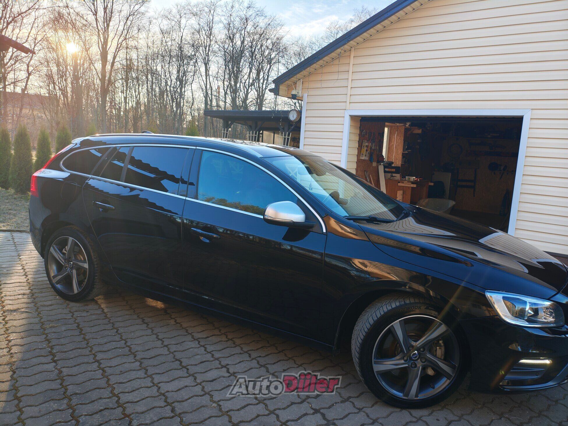 Volvo V60 2.4 162kW 2015, photo 6/10