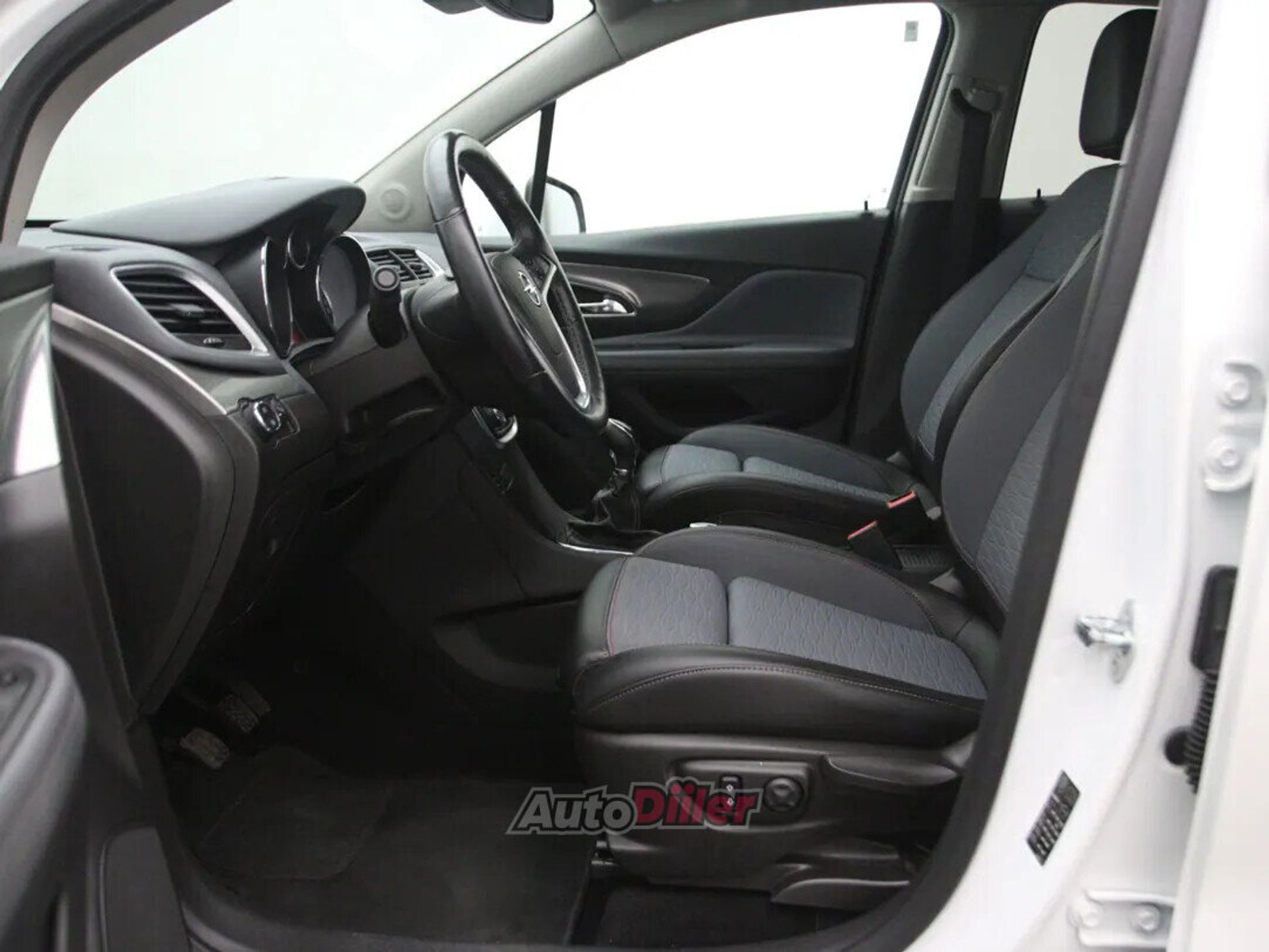 Opel Mokka Innovation 1.4 103kW 2016, kuva 4/10