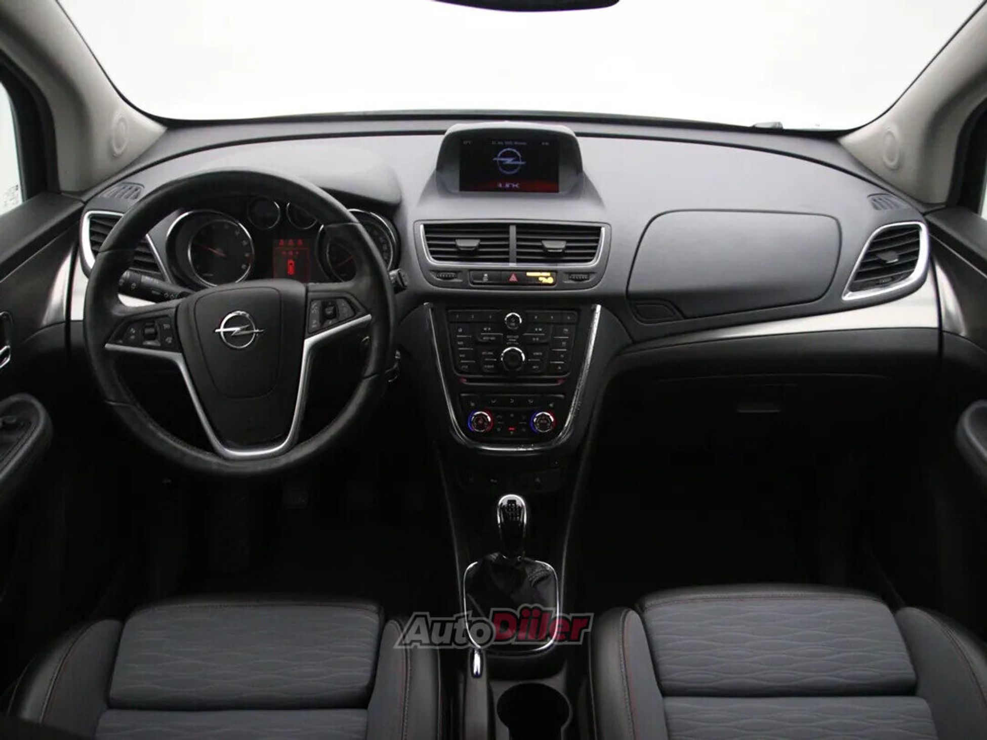 Opel Mokka Innovation 1.4 103kW 2016, kuva 2/10