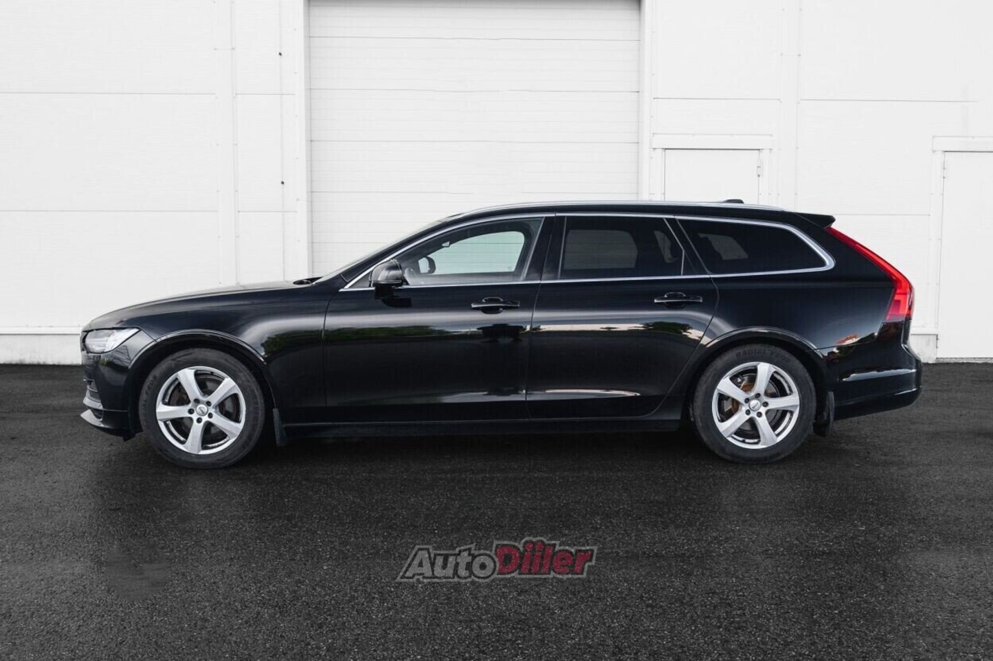 Volvo V90 Inscription 2.0 110kW 2017, photo 5/10