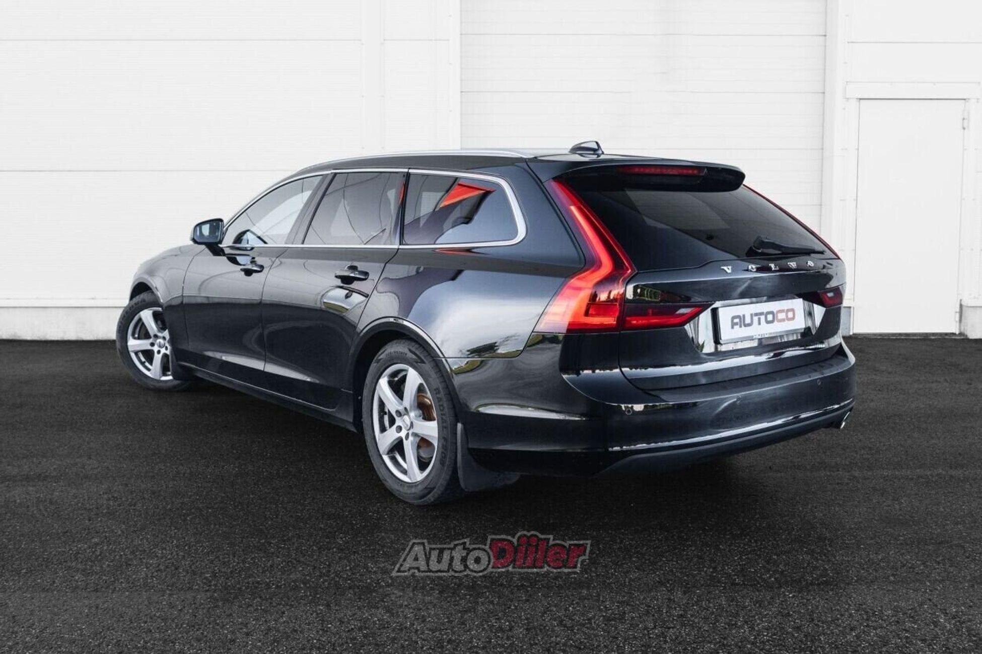 Volvo V90 Inscription 2.0 110kW 2017, photo 6/10