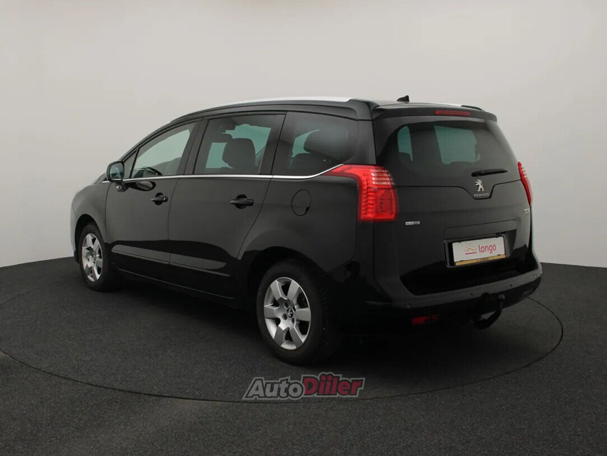 Peugeot 5008 Executive 1.6 88kW 2015, photo 7/10