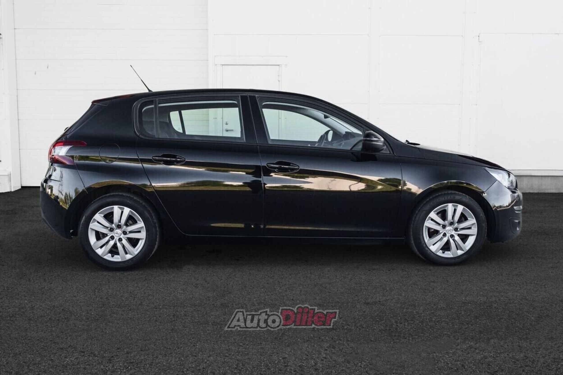 Peugeot 308 Allure PureTech 1.2 96kW 2015, kuva 4/10