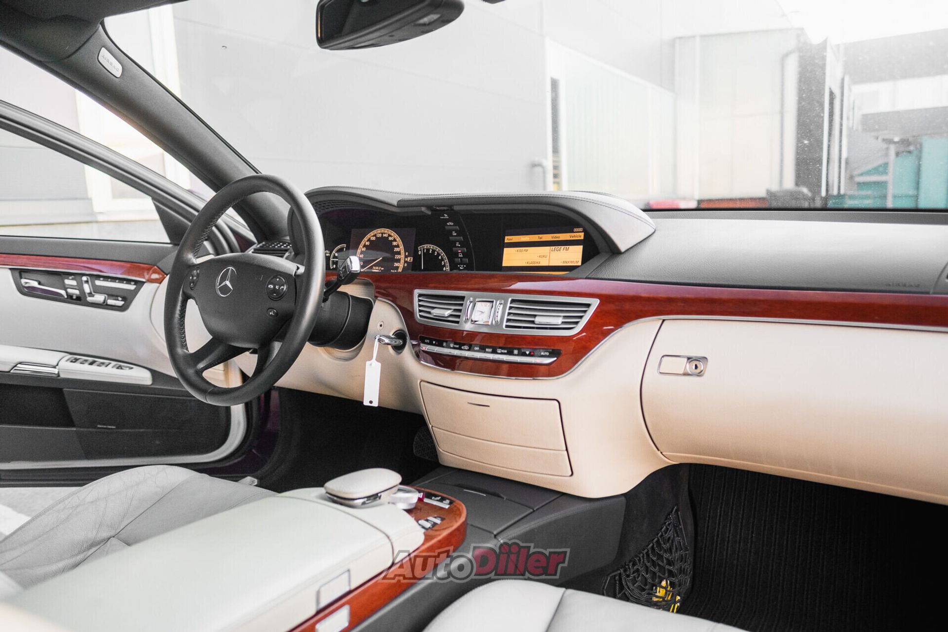 Mercedes-Benz S 500 5.5 285kW 2006, photo 2/6