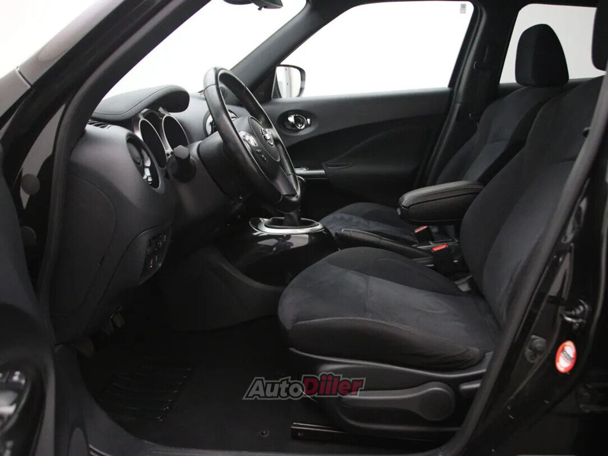 Nissan Juke Connect Edition 1.2 85kW 2015, kuva 4/10