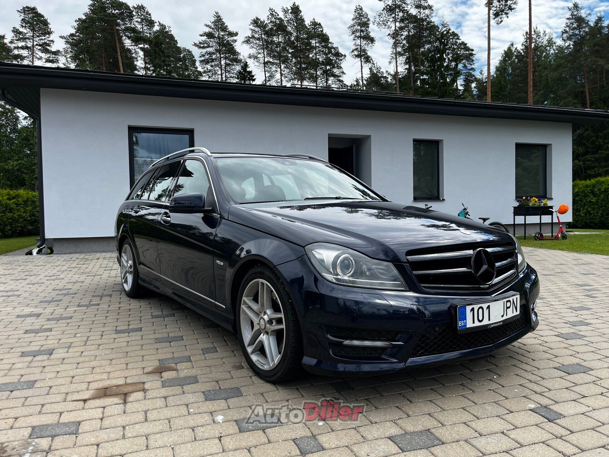 Mercedes-Benz C 300