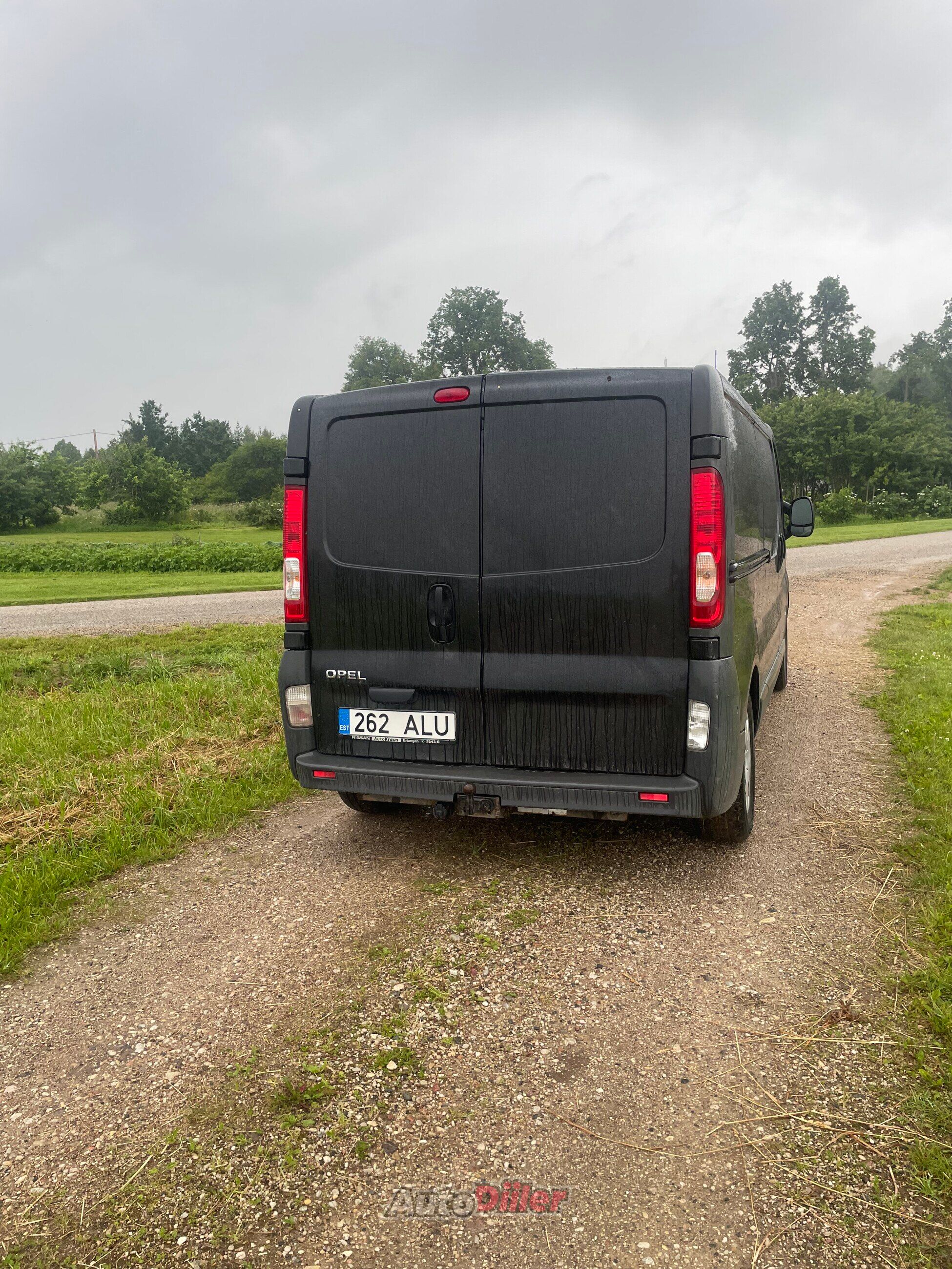 Opel Vivaro 2.0 84kW 2014, photo 2/7