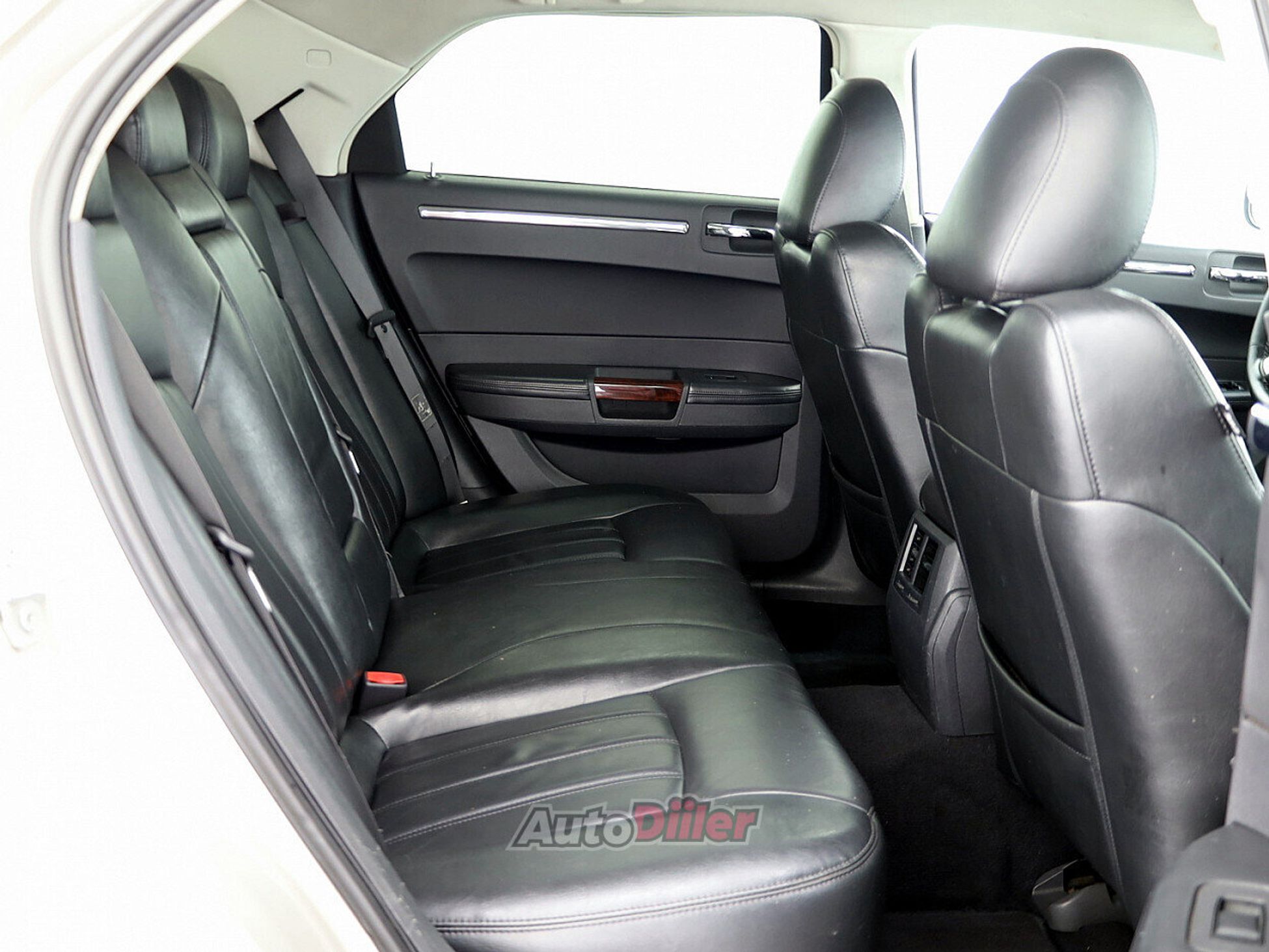 Chrysler 300C 3.0 160kW 2010, photo 7/7