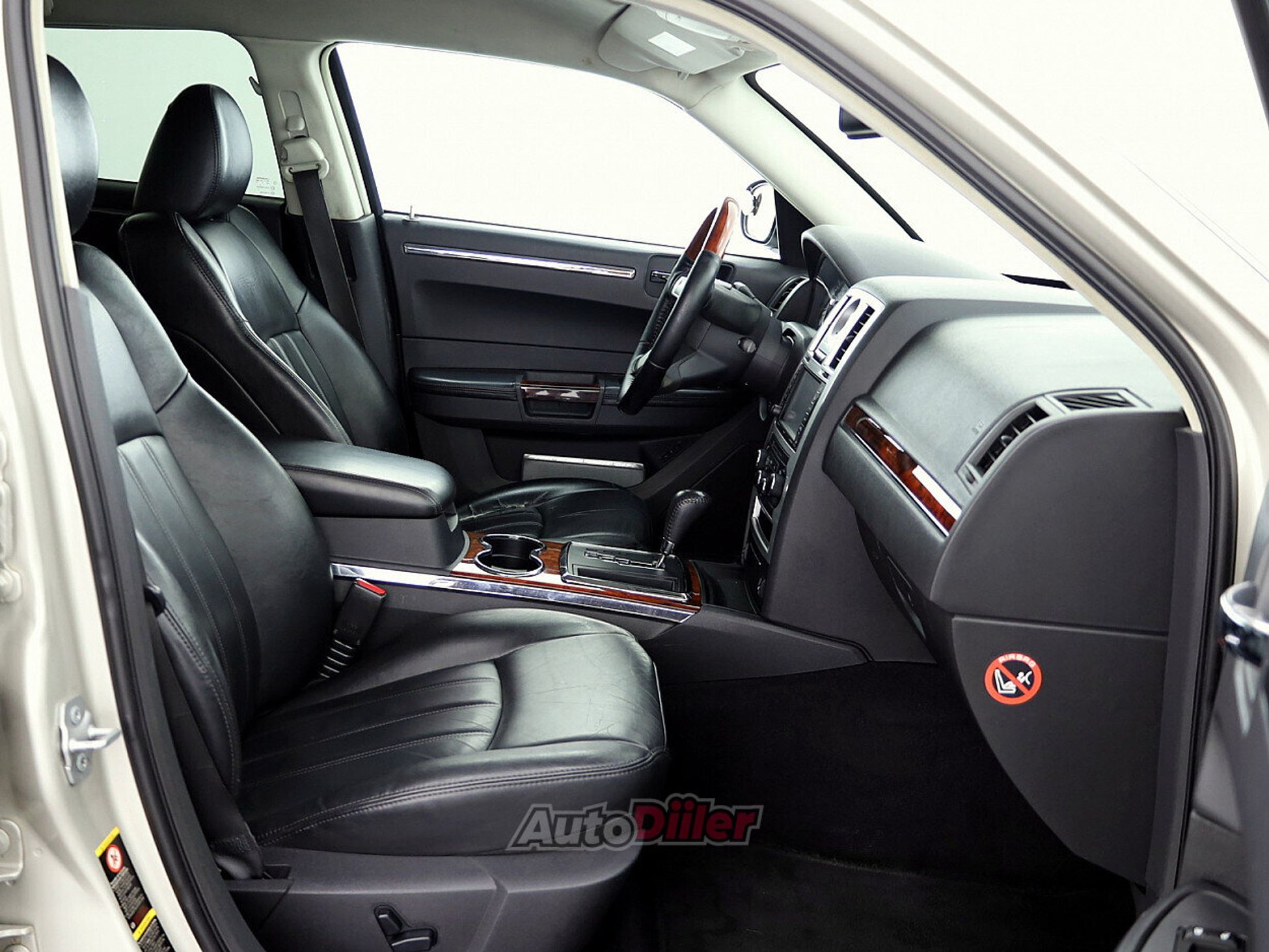 Chrysler 300C 3.0 160kW 2010, photo 6/7