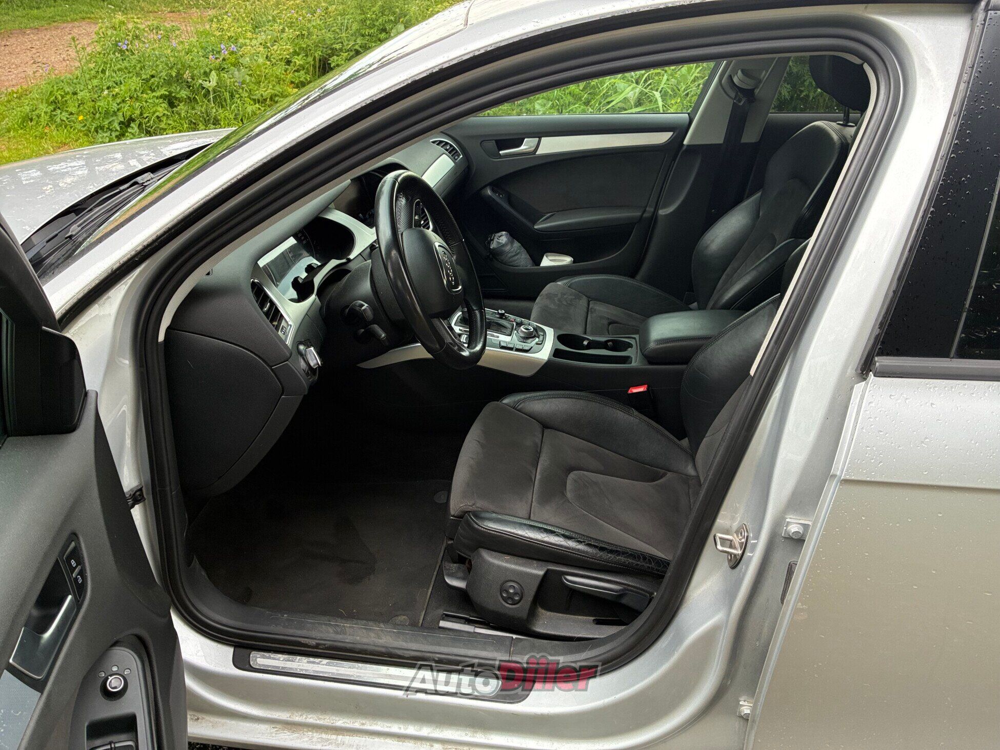 Audi A4 S-line 2.0 105kW 2011, kuva 3/6