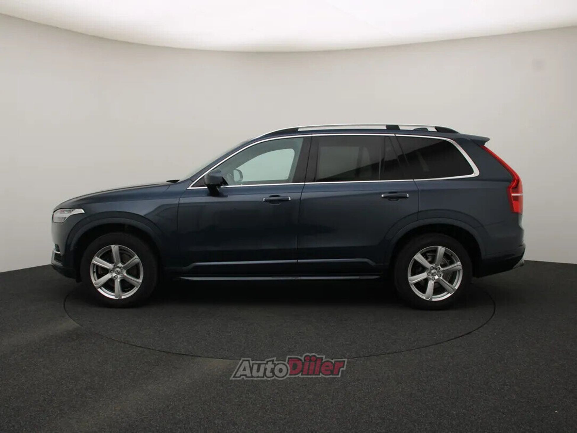 Volvo XC90 Momentum 2.0 173kW 2019, photo 6/10