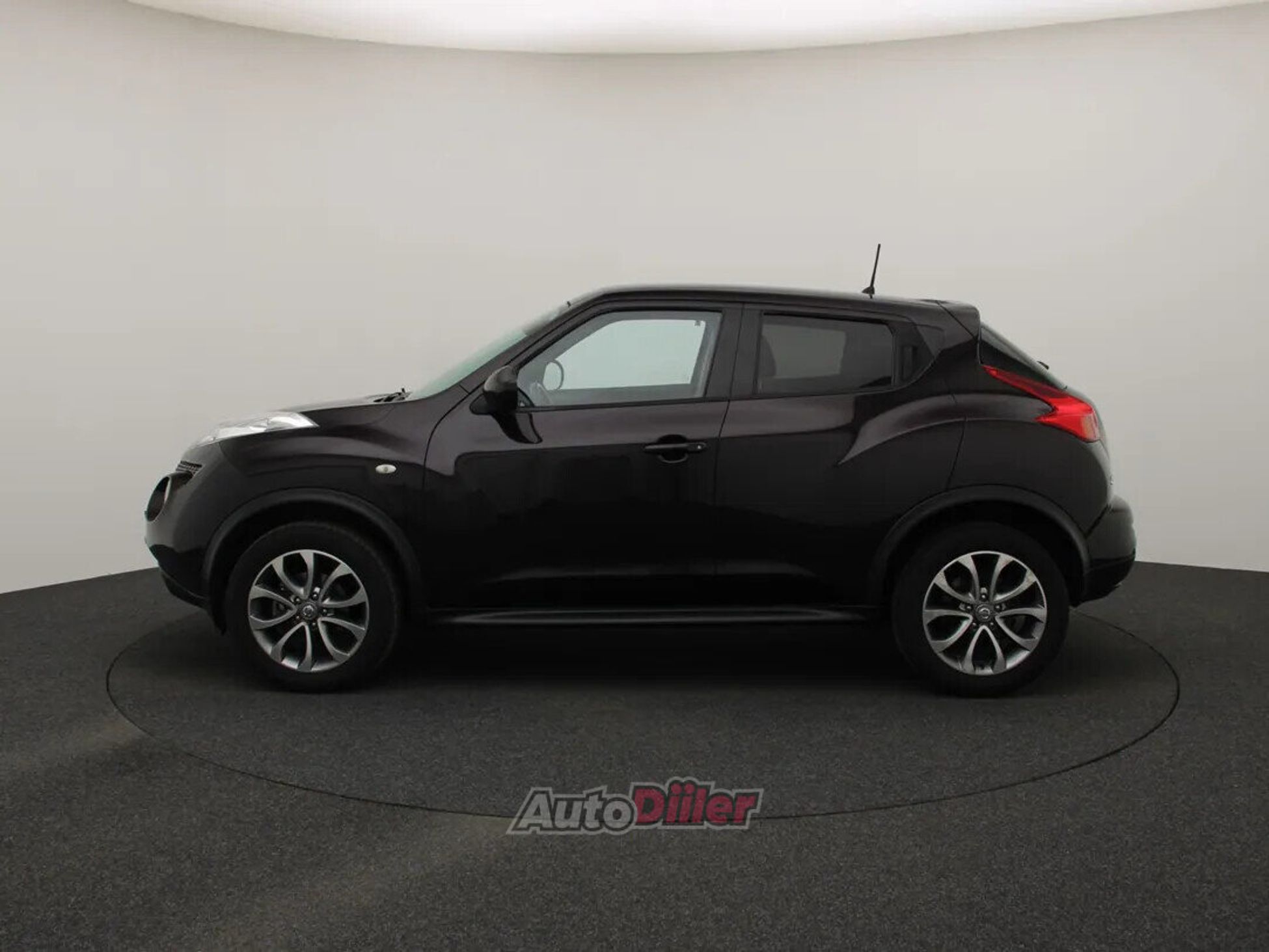 Nissan Juke Tekna 1.6 86kW 2014, kuva 6/10