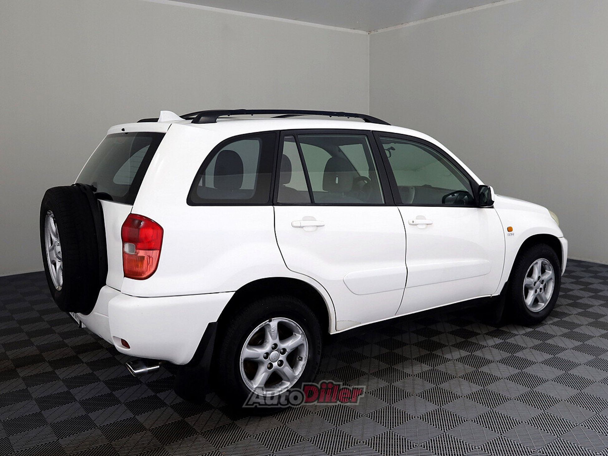 Toyota RAV4 2.0 110kW 2002, kuva 3/7