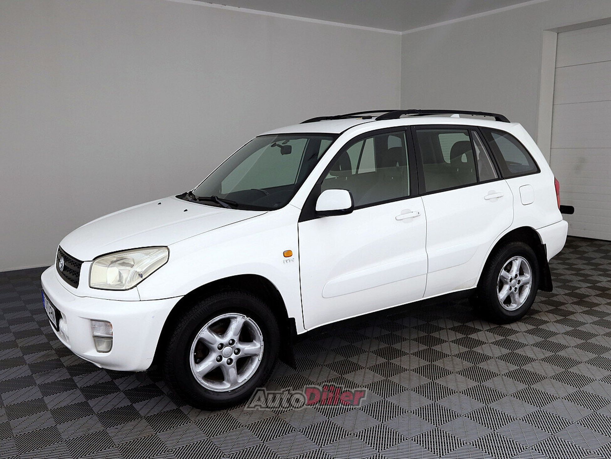 Toyota RAV4 2.0 110kW 2002, kuva 2/7