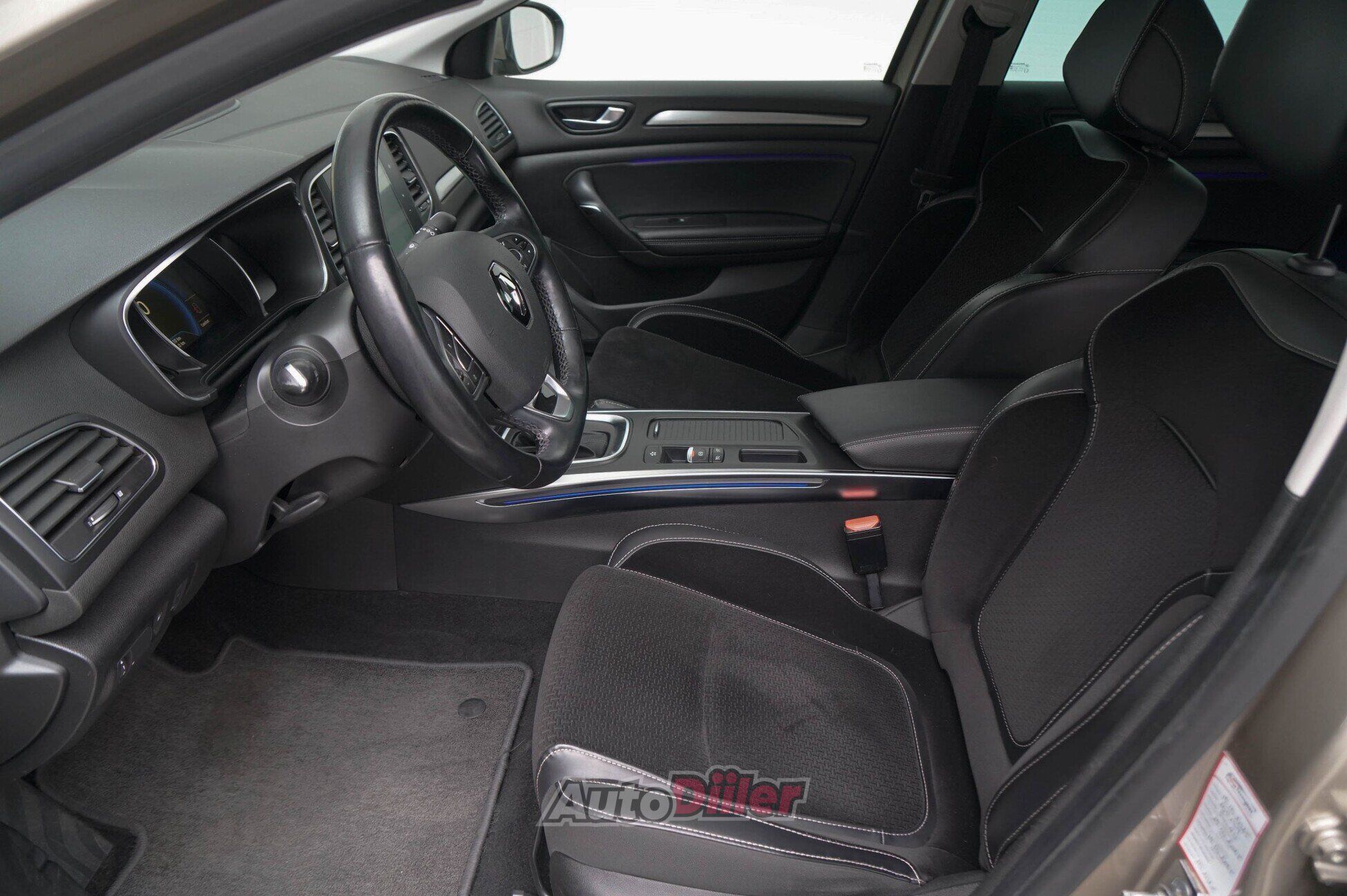 Renault Megane 2017, kuva 7/10