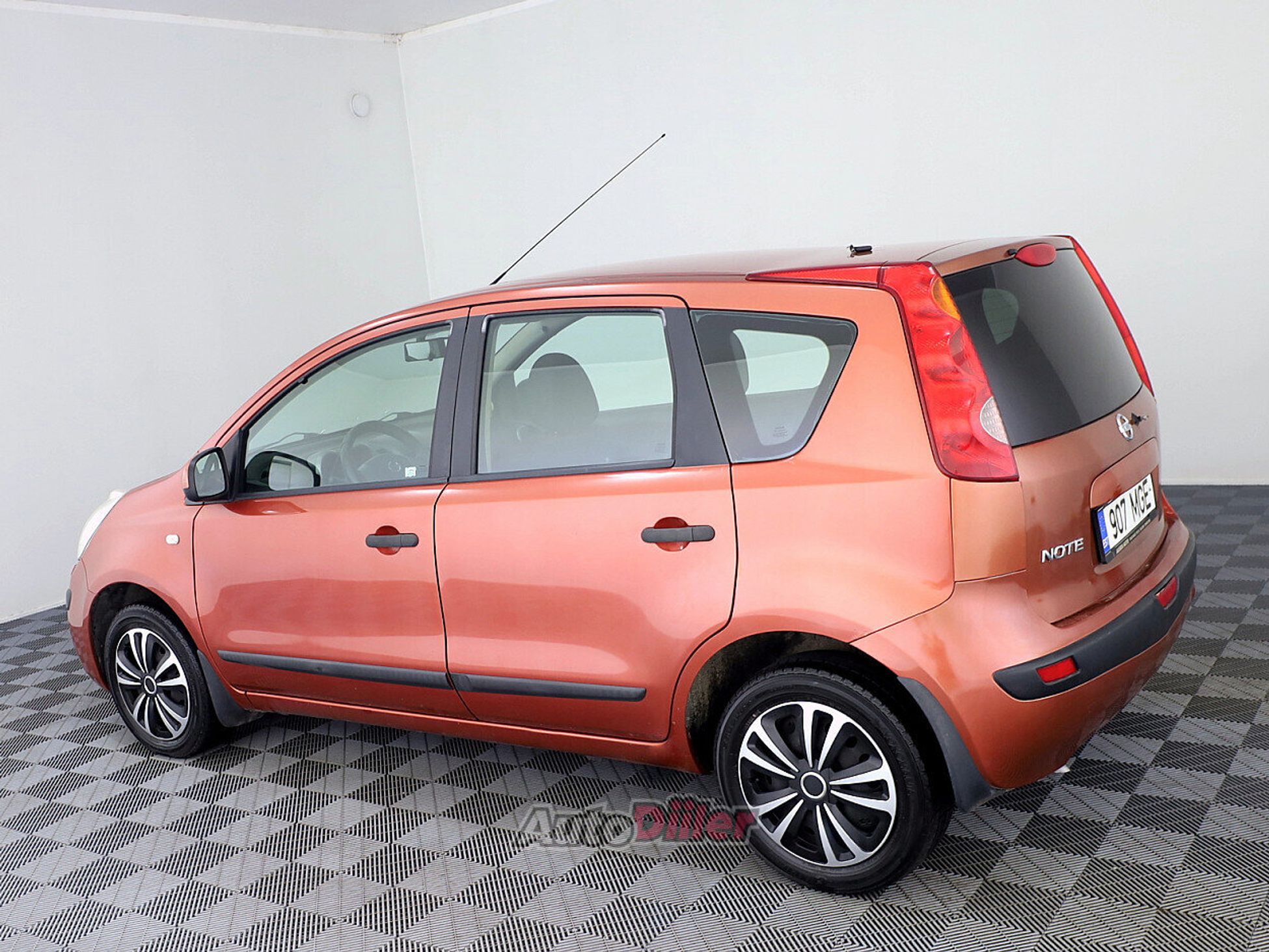 Nissan Note 1.6 81kW 2006, photo 4/7