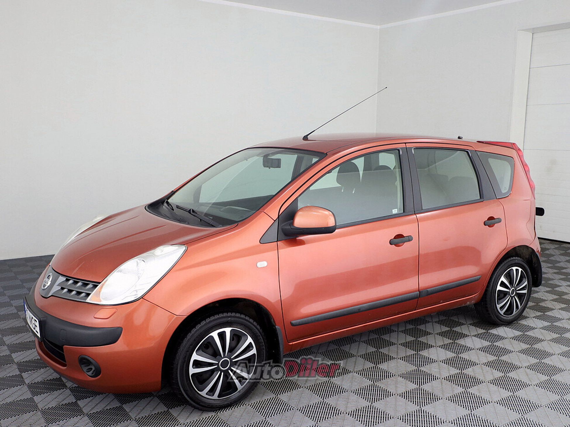Nissan Note 1.6 81kW 2006, photo 2/7