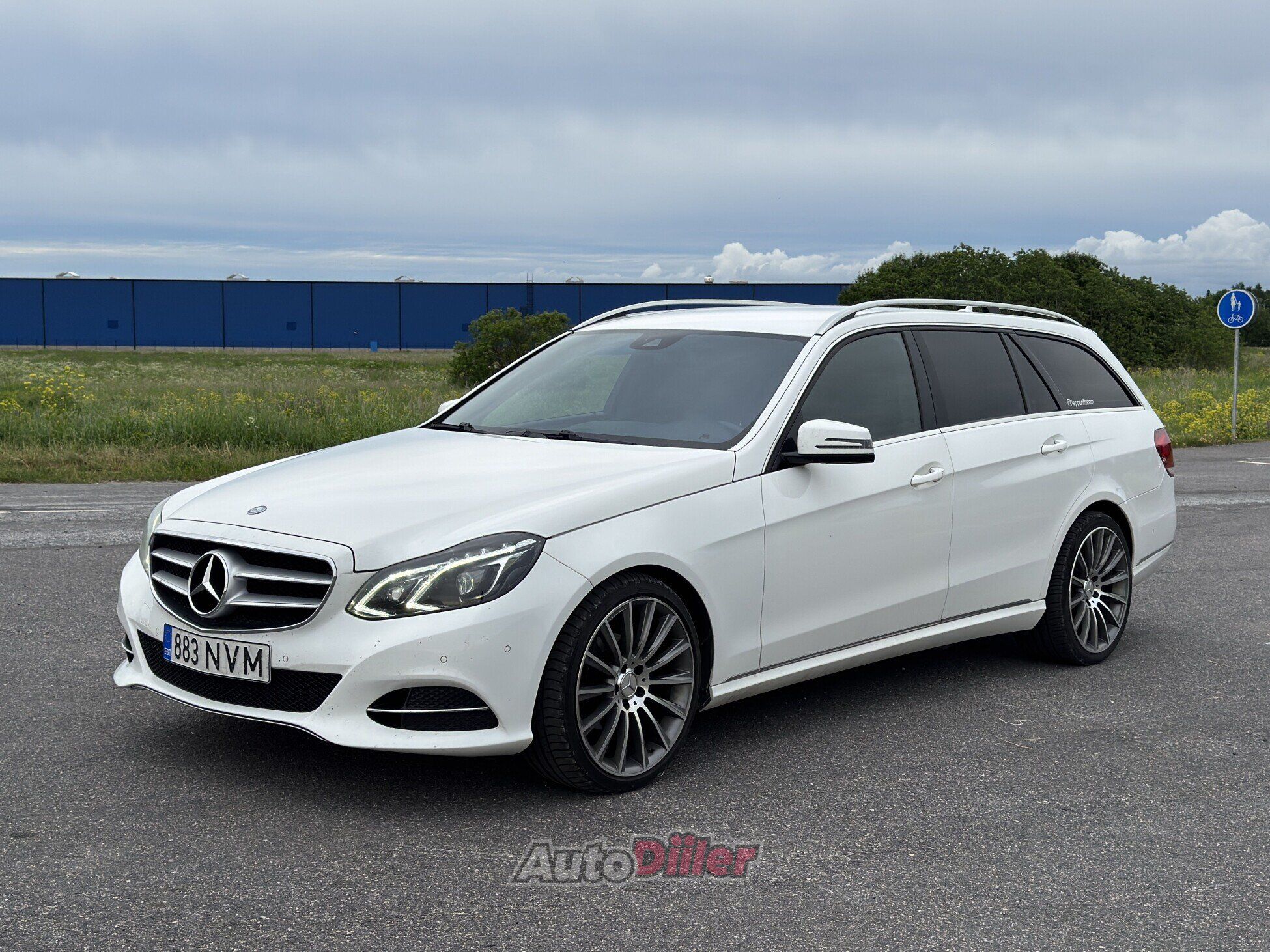 Mercedes-Benz E 200