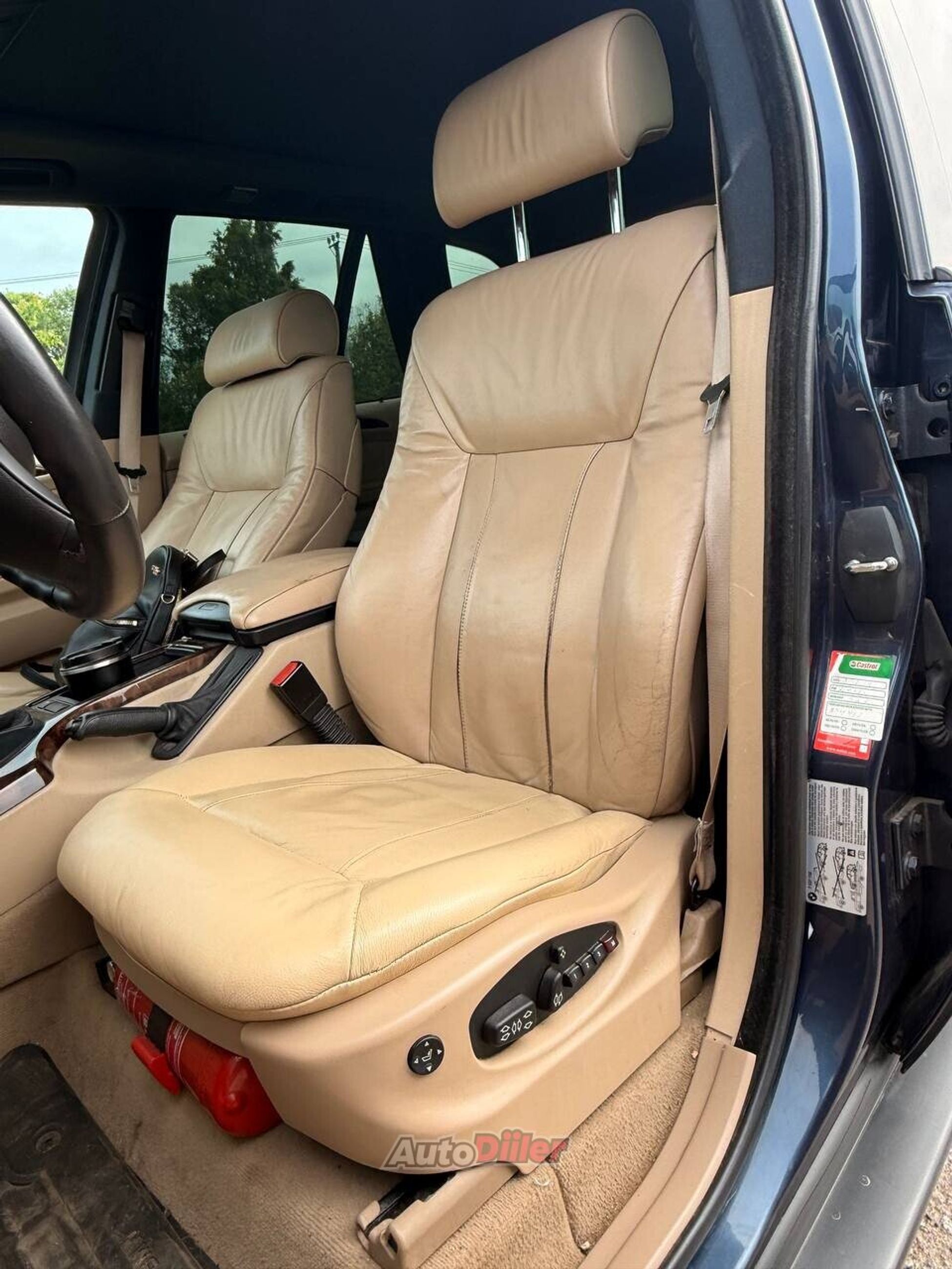 BMW X5 E53 V8 4.4i INDIVIDUAL 4.4 235kW 2004, kuva 7/10