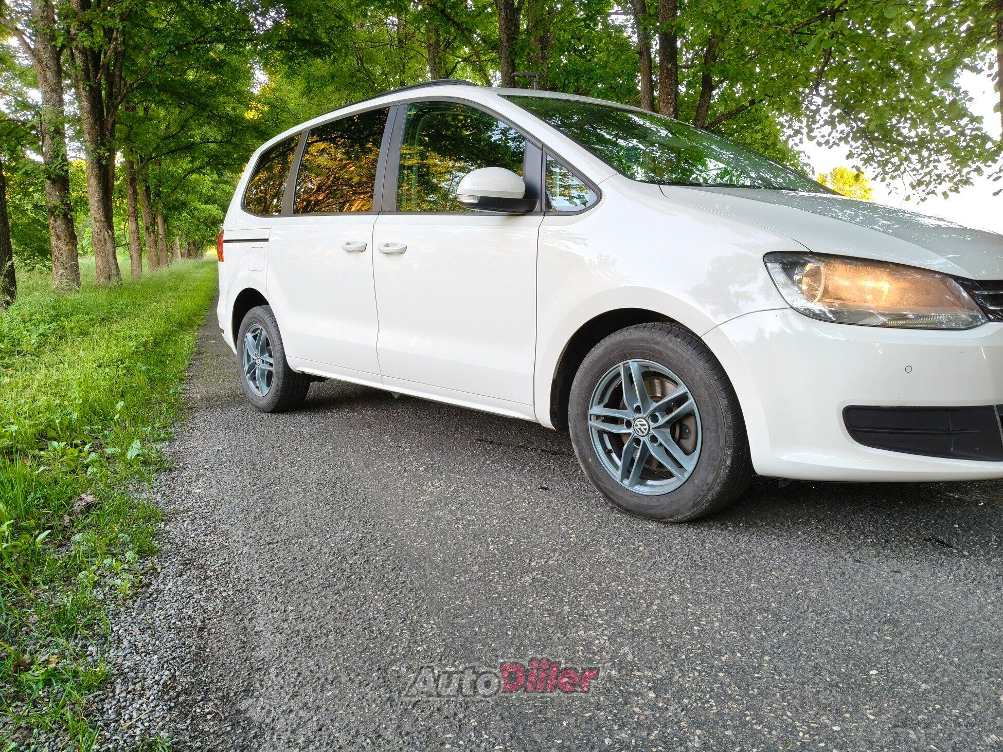 Volkswagen Sharan 2.0 103kW 2011, kuva 5/10