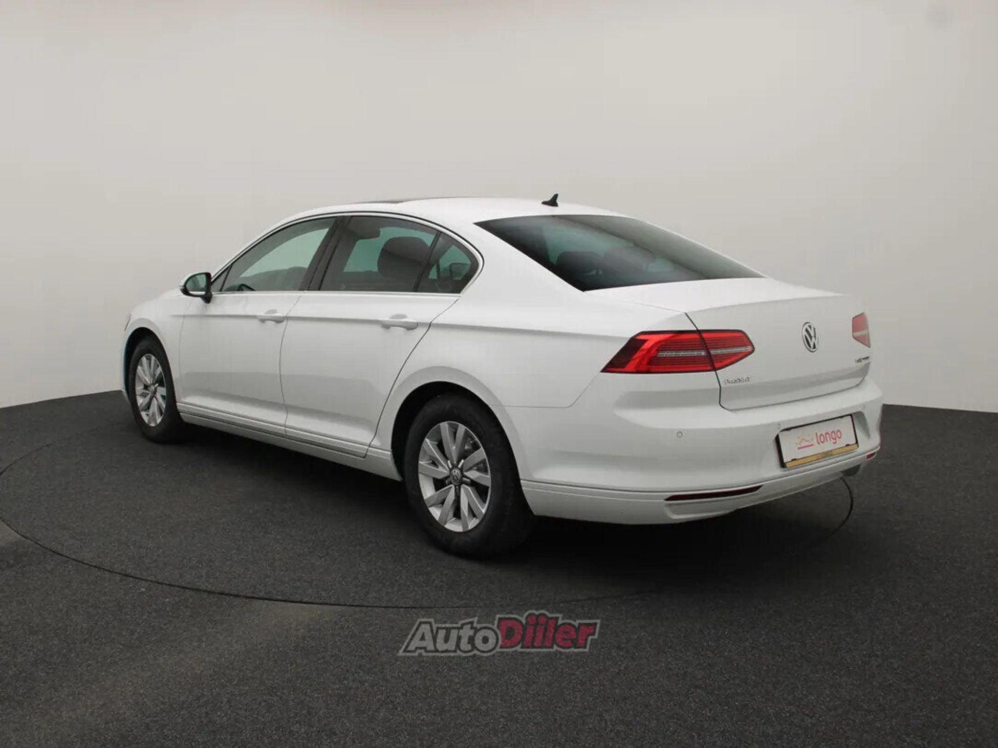 Volkswagen Passat 2016, photo 7/10