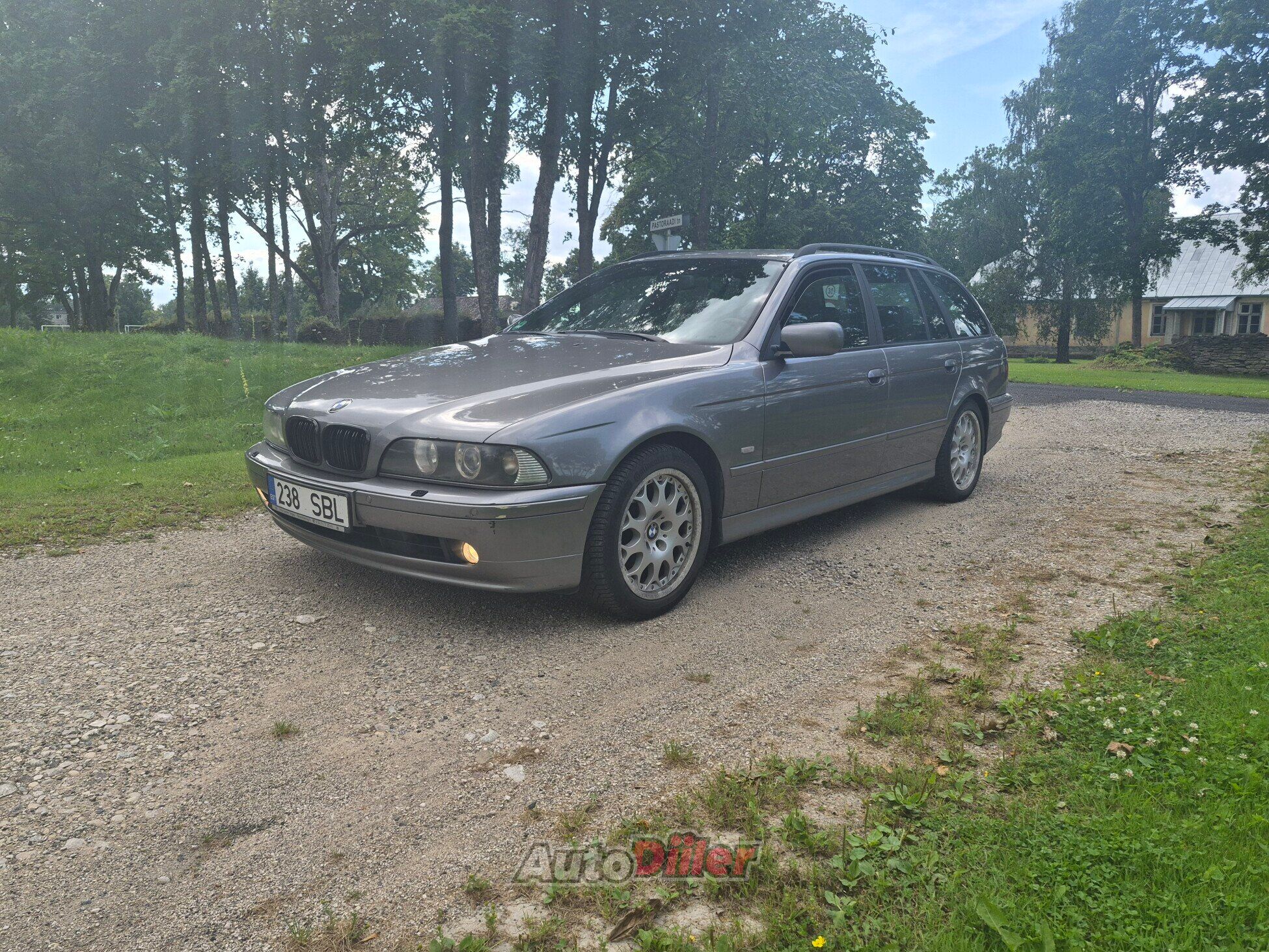 BMW 520