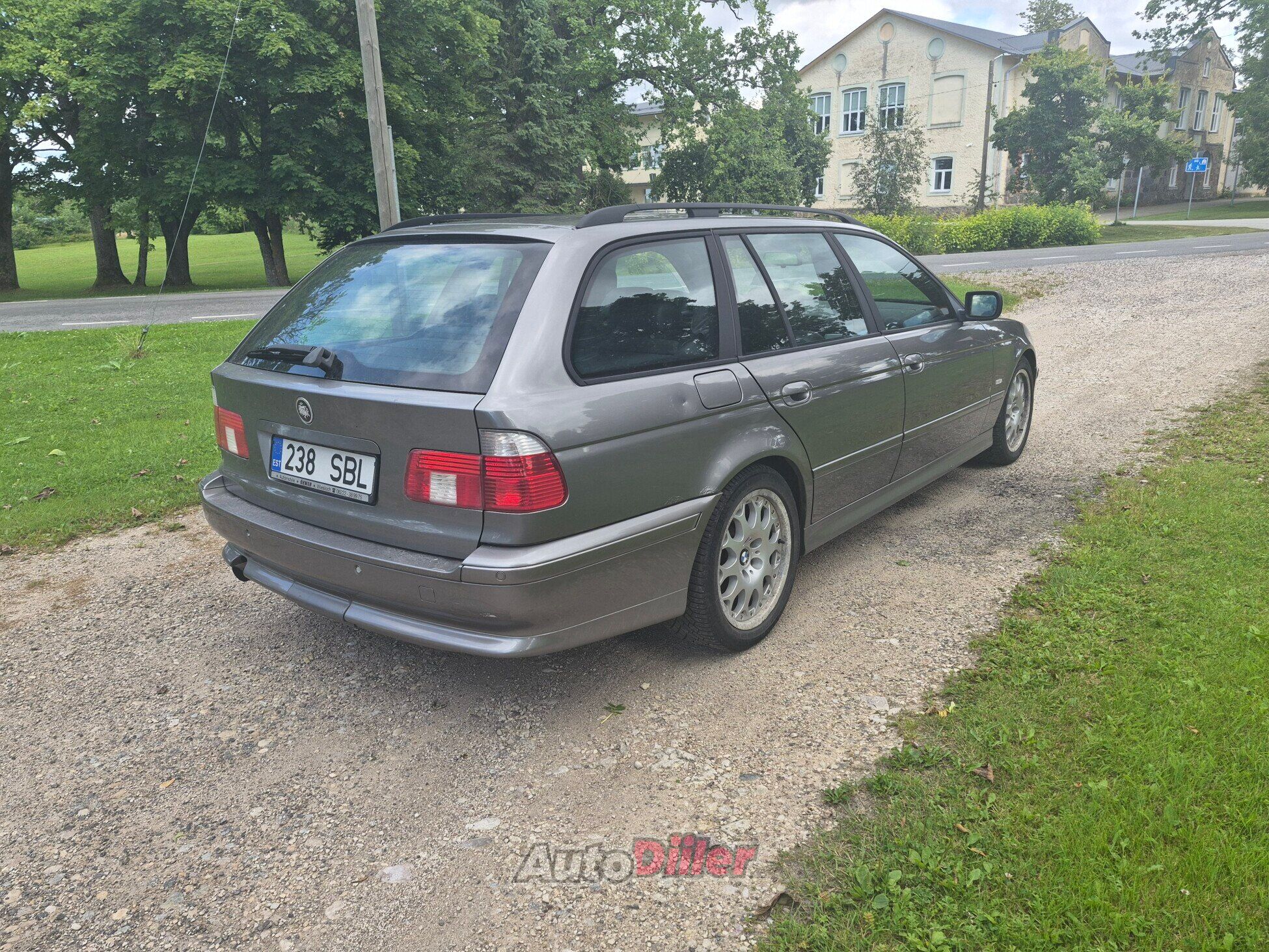 BMW 520 2.2 125kW 2004, kuva 3/8