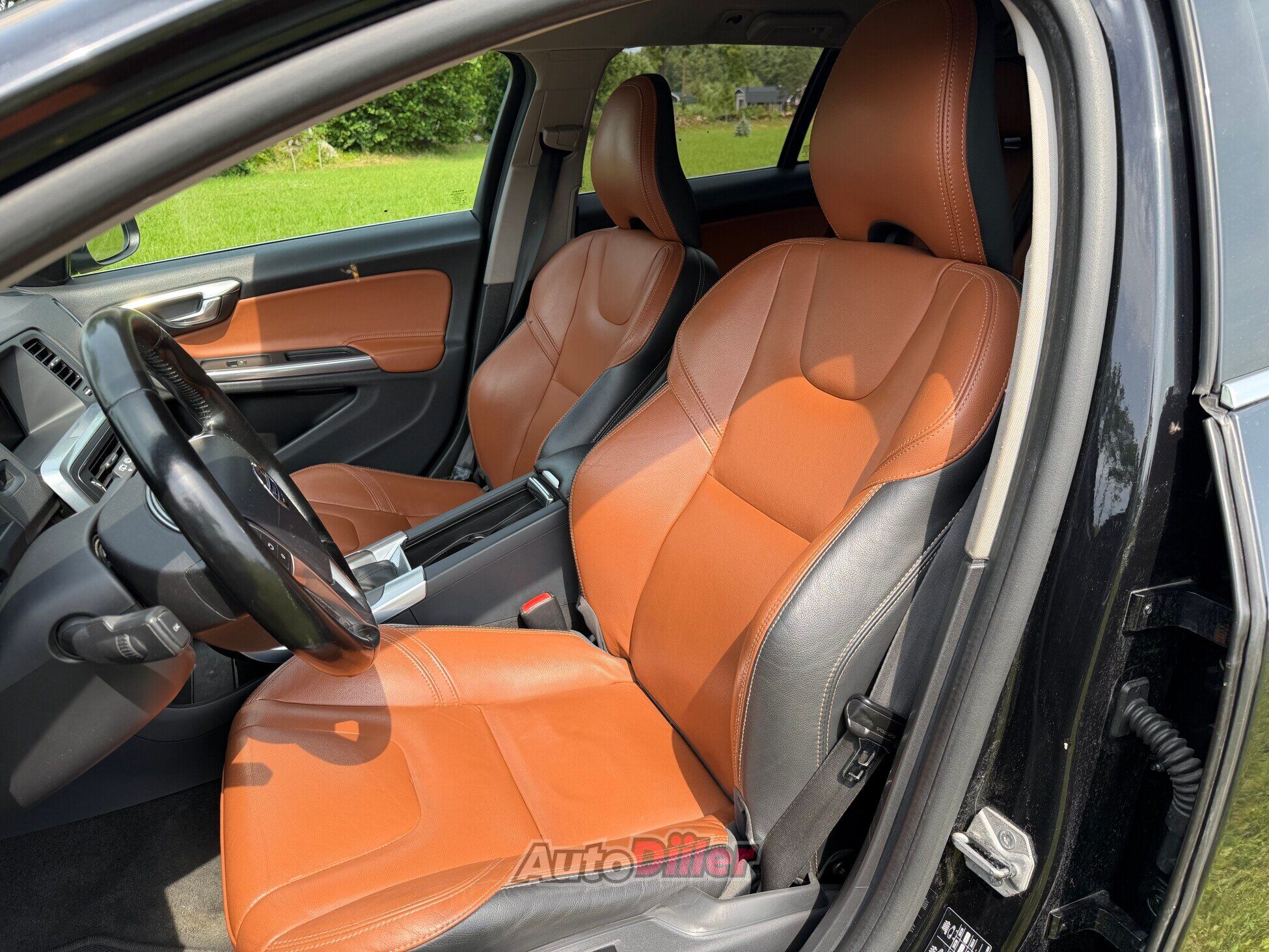Volvo V60 2.0 133kW 2015, kuva 3/9