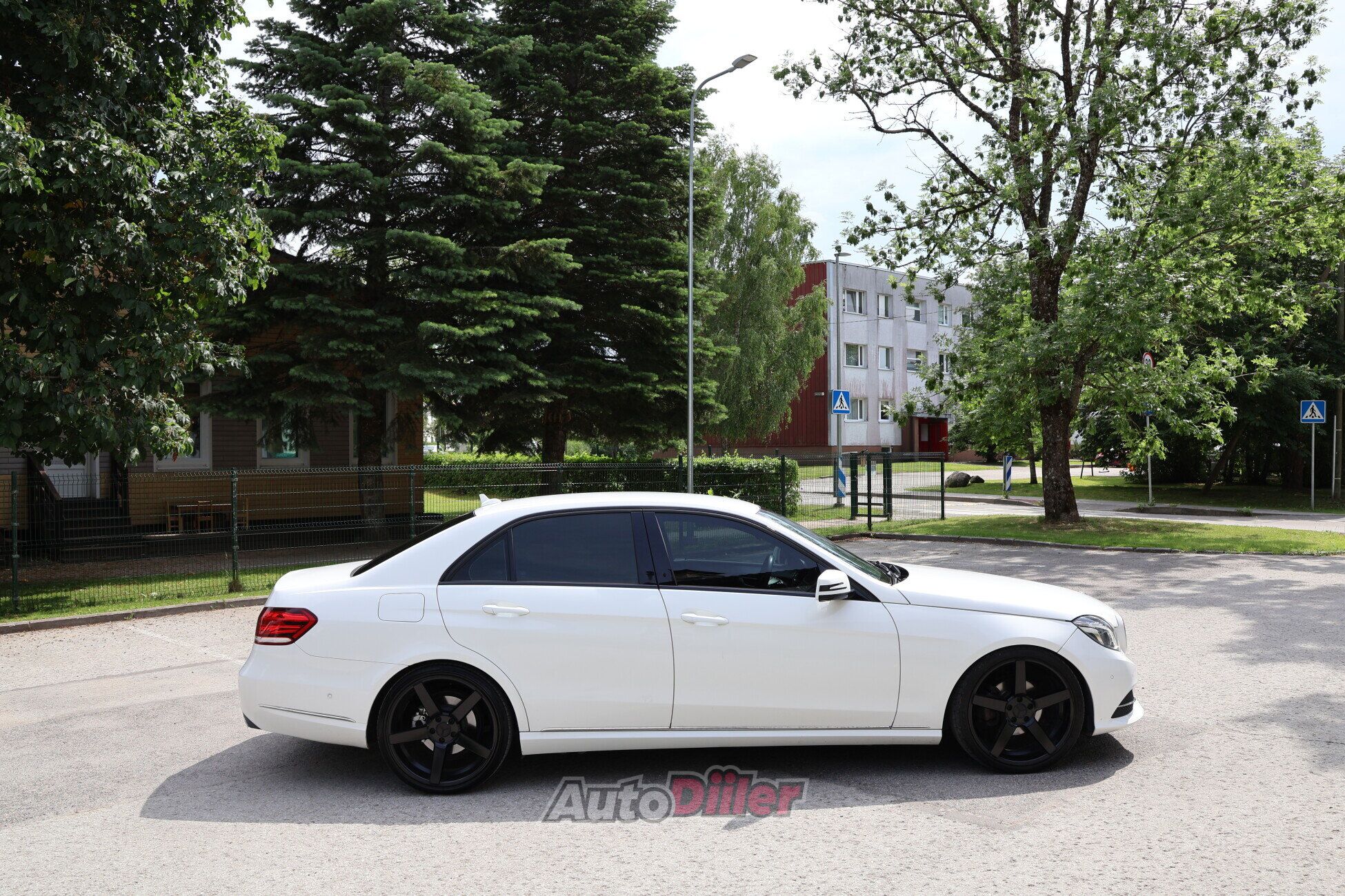 Mercedes-Benz E 200 2.1 100kW 2015, photo 7/10
