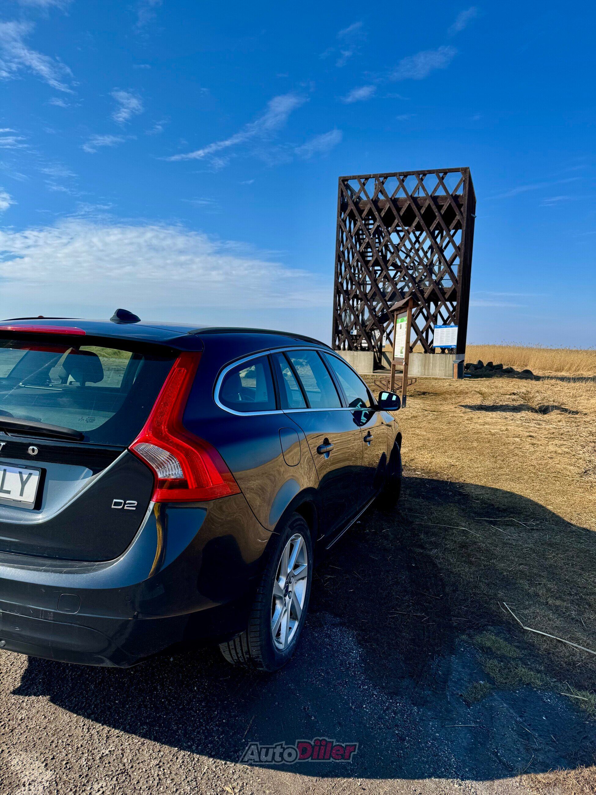 Volvo V60 1.6 84kW 2014, kuva 3/9
