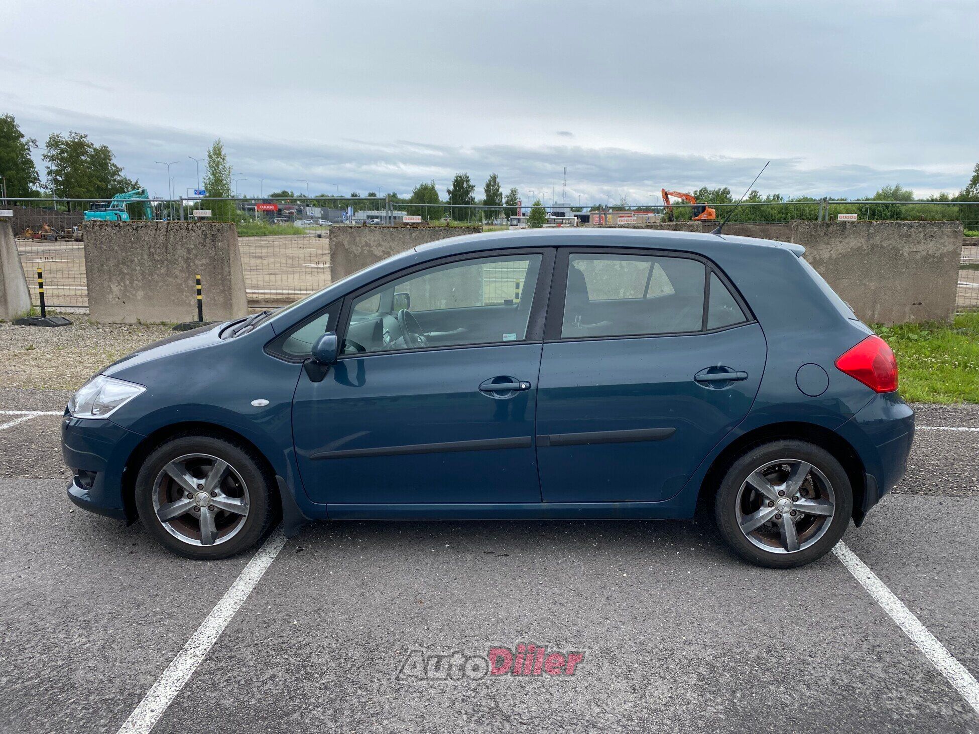 Toyota Auris Sol 1.6 91kW 2007, photo 2/10