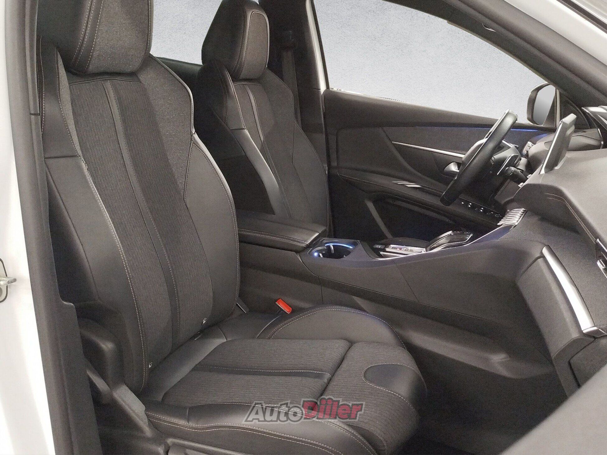 Peugeot 3008 Diesel, Automatic 1.5 96kW 2020, photo 6/10