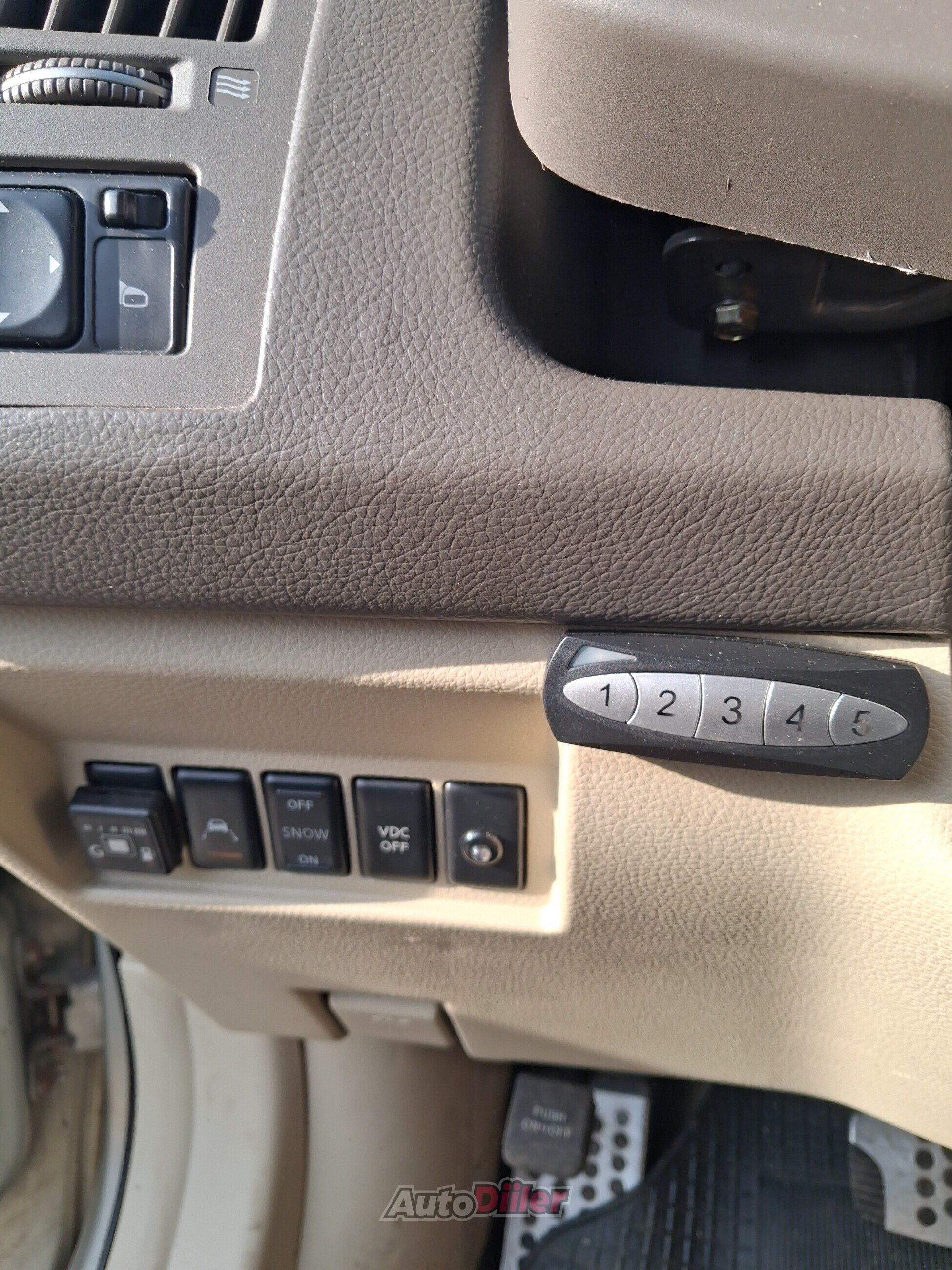 Infiniti FX35 3.5 209kW 2006, photo 6/10